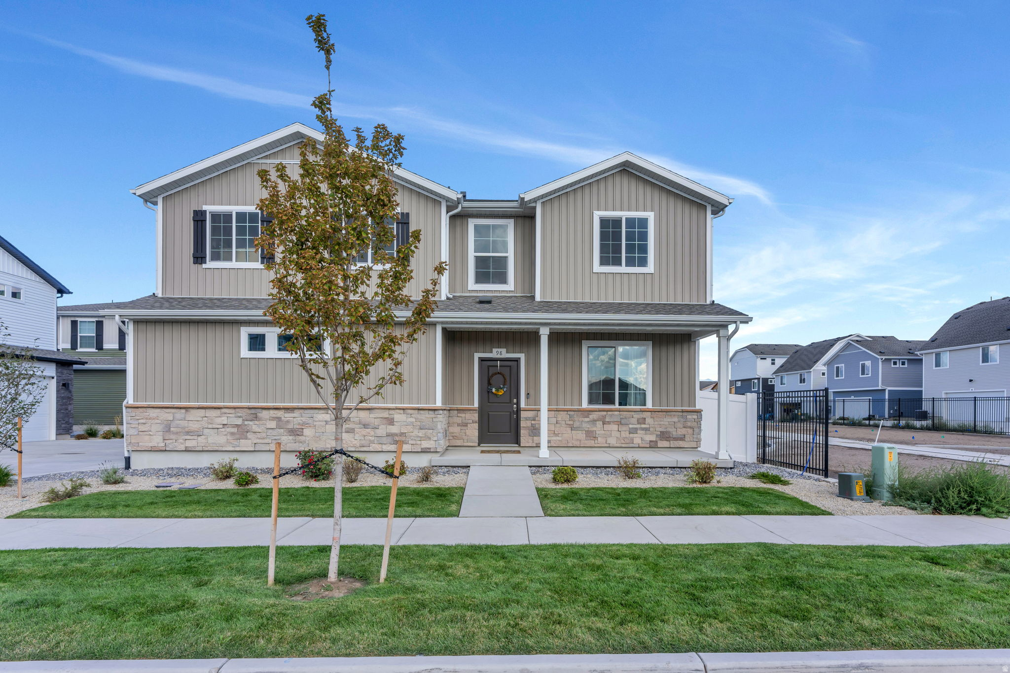 98 N BEAR RIVER RD #140