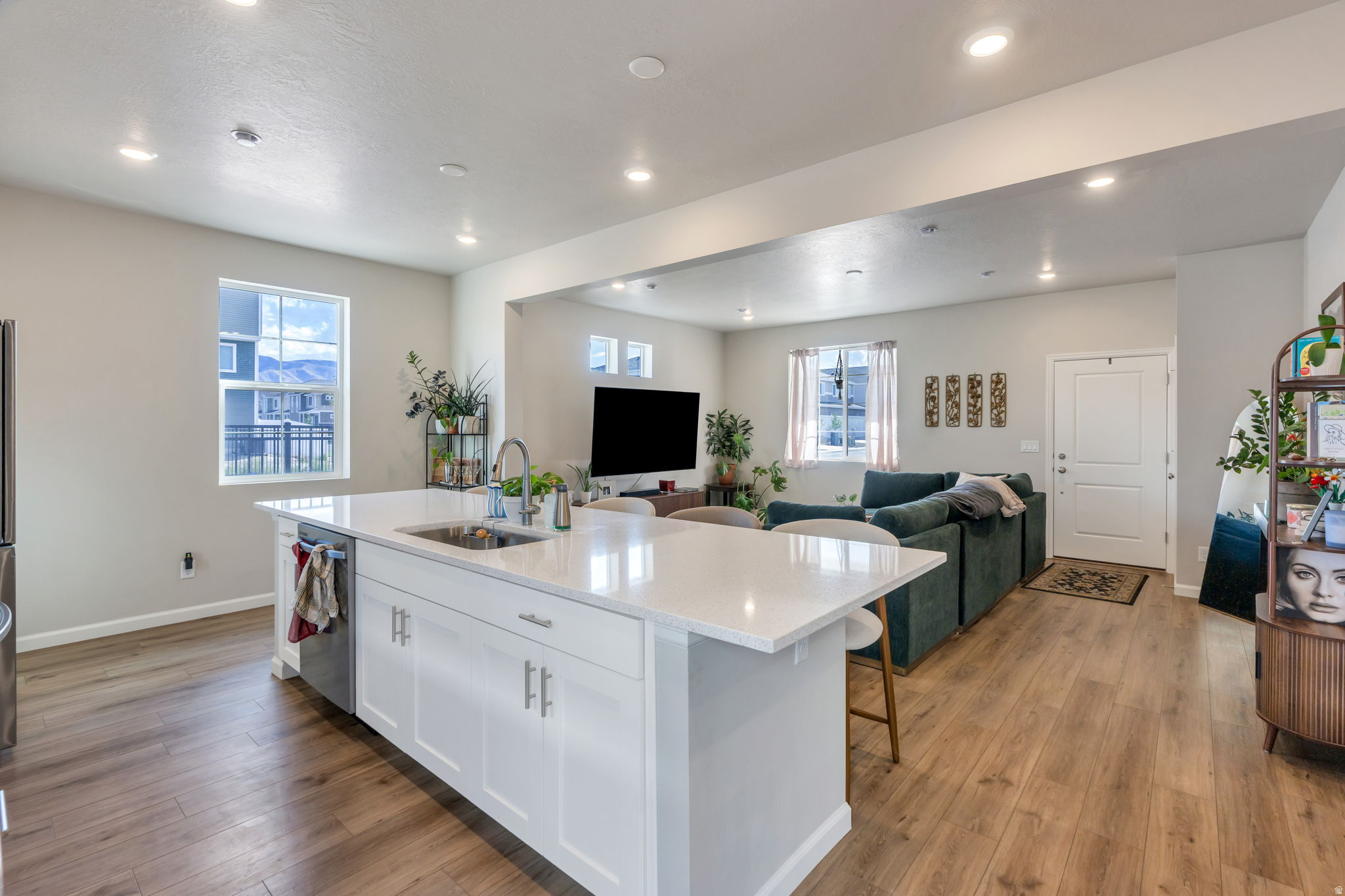 98 N BEAR RIVER RD #140