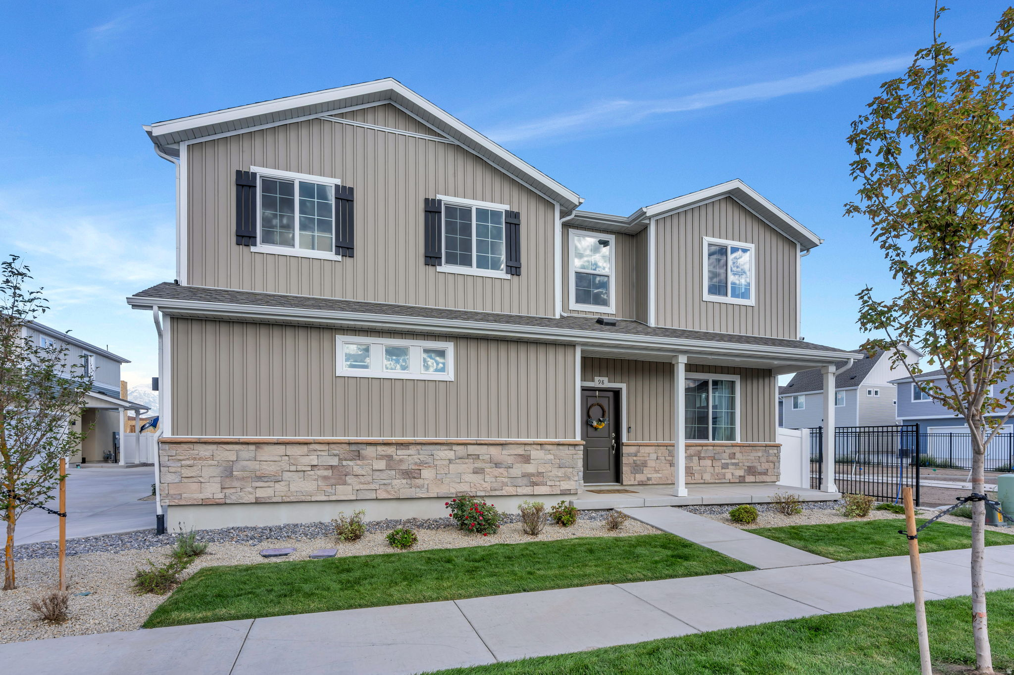 98 N BEAR RIVER RD #140