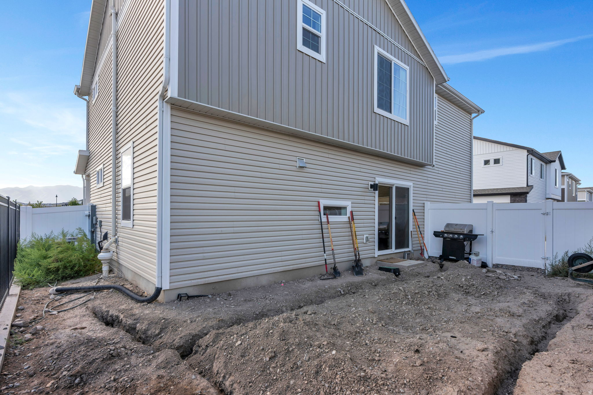 98 N BEAR RIVER RD #140
