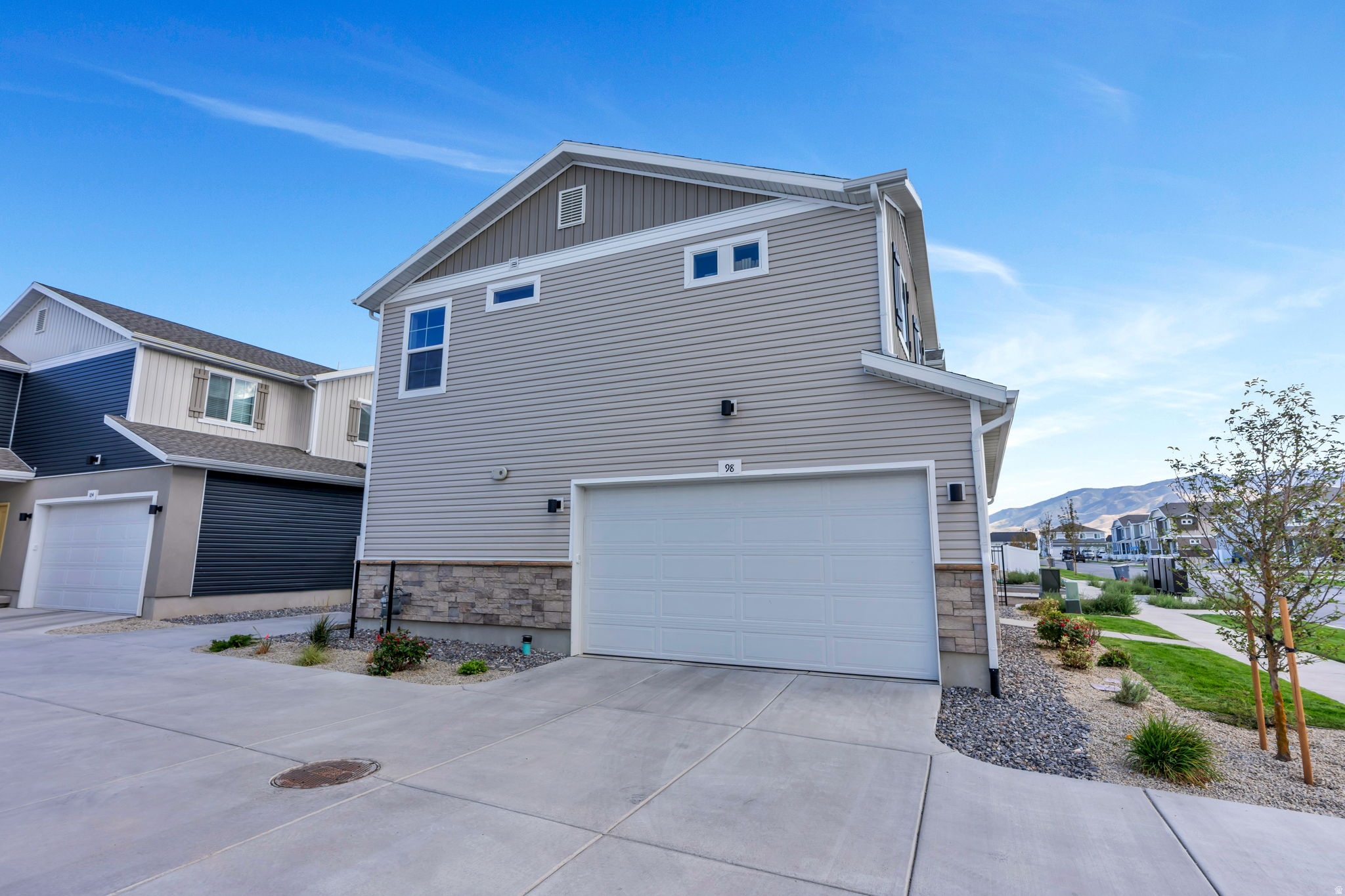98 N BEAR RIVER RD #140