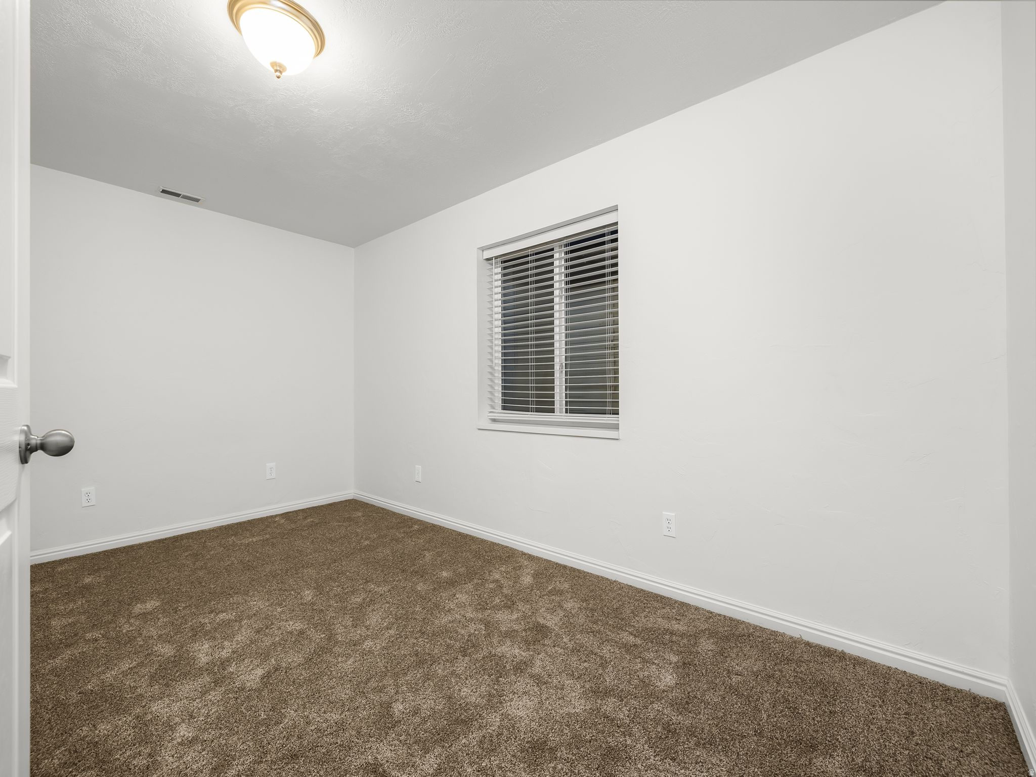 527 W 1450 N