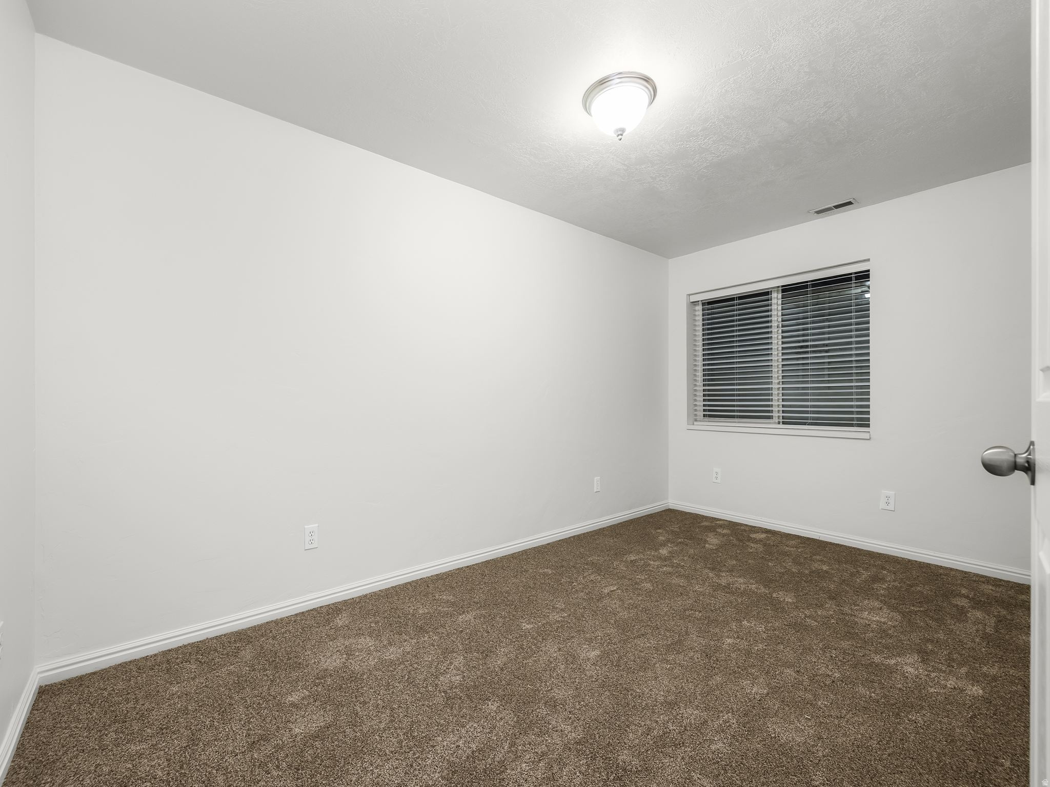 527 W 1450 N