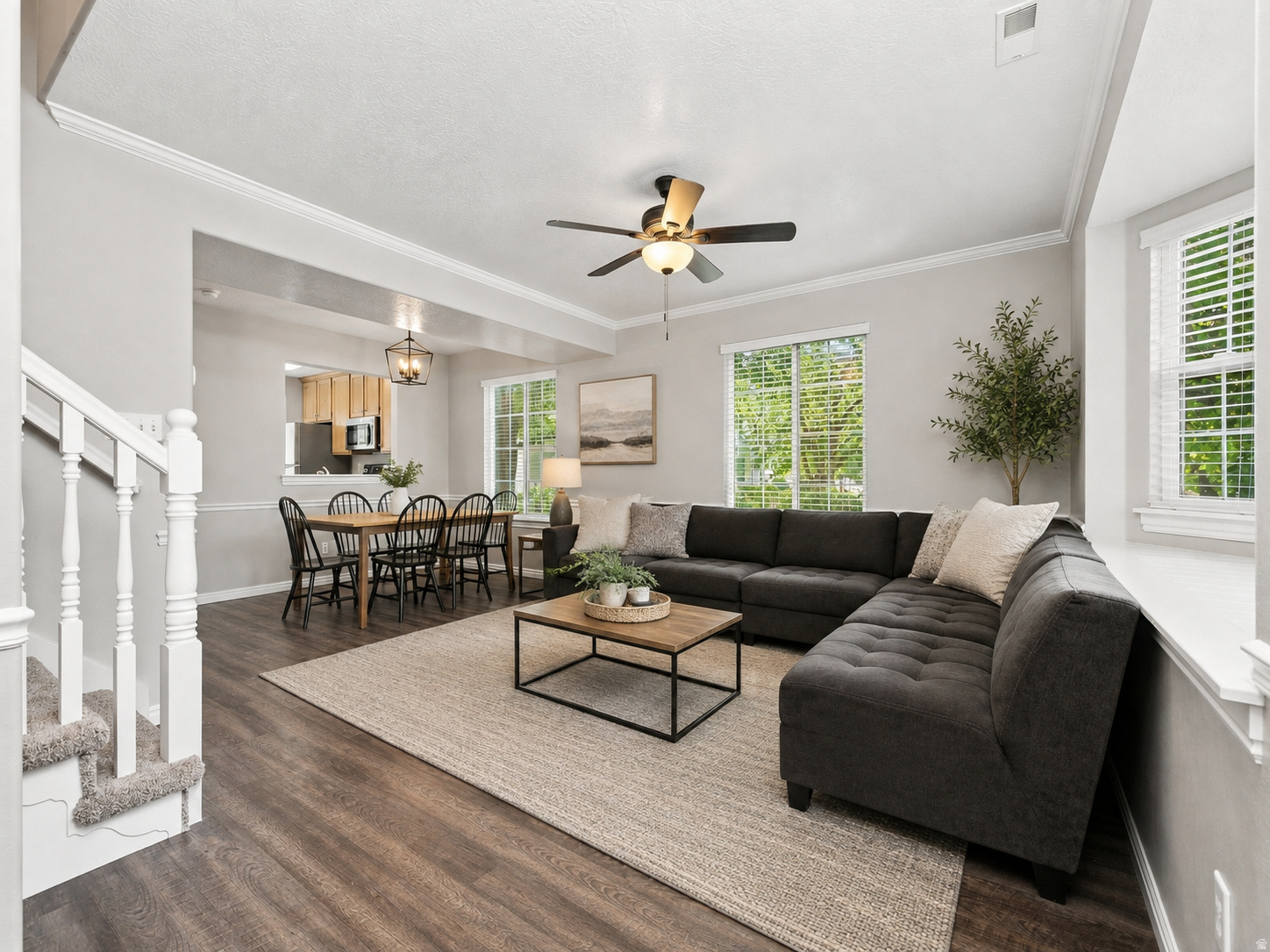 896 N INDEPENDENCE #17