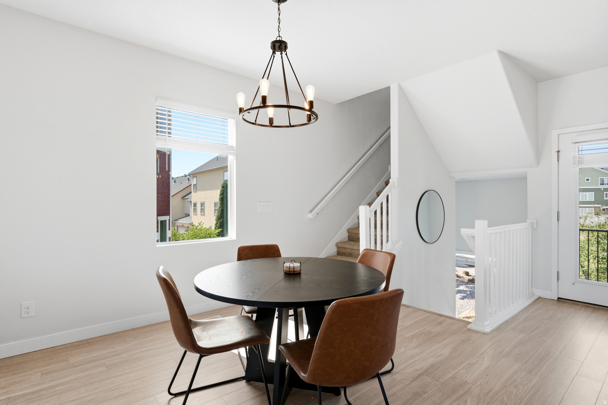 862 W FOUNDERS PT