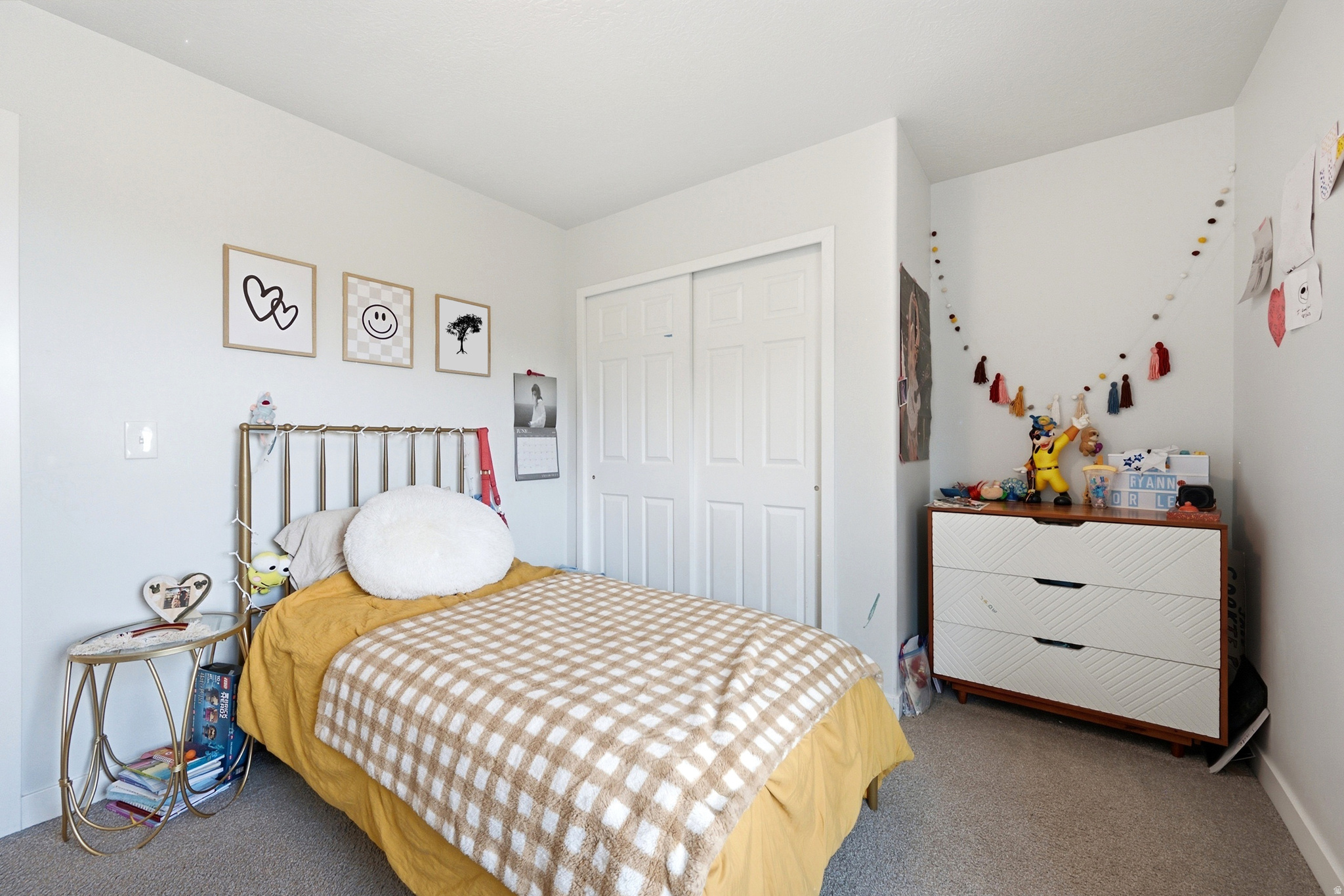 862 W FOUNDERS PT