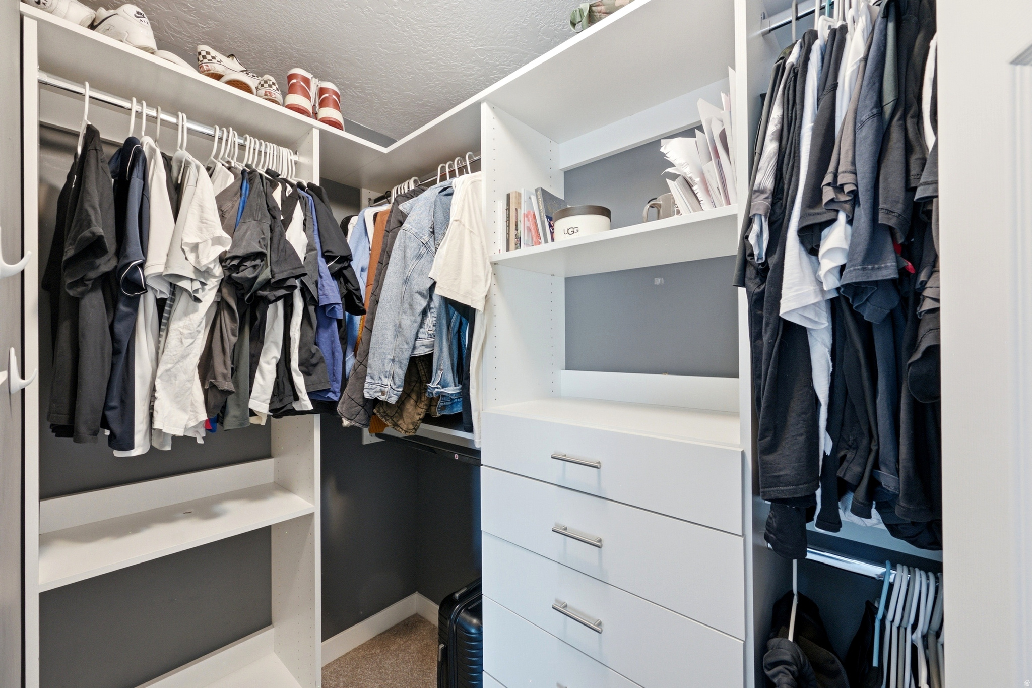 862 W FOUNDERS PT