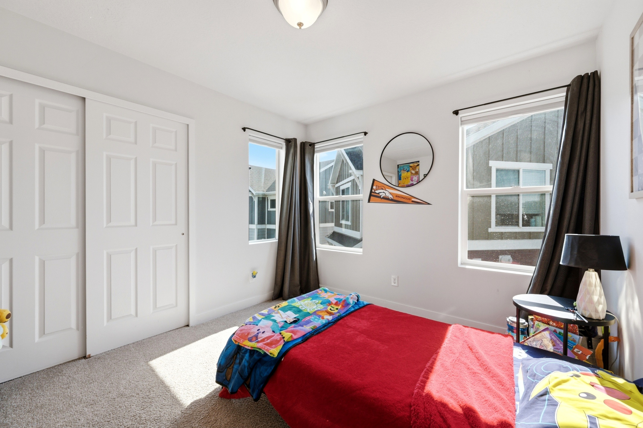 862 W FOUNDERS PT