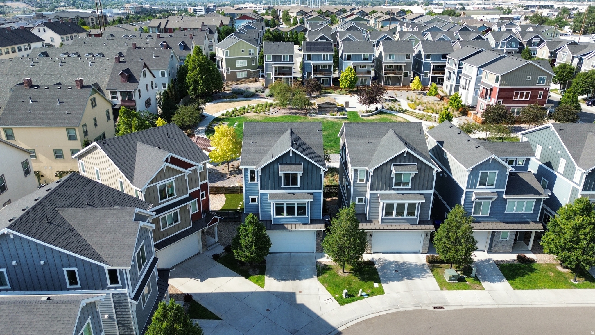 862 W FOUNDERS PT