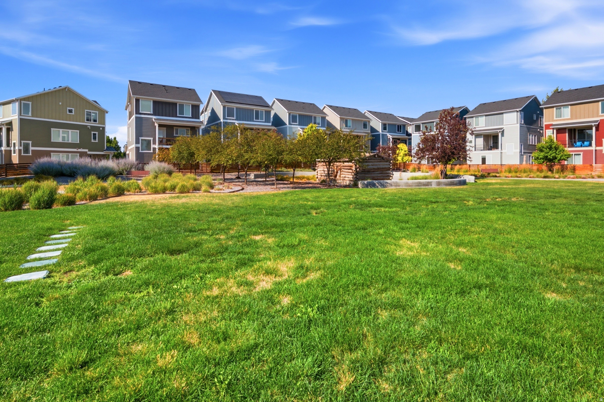 862 W FOUNDERS PT