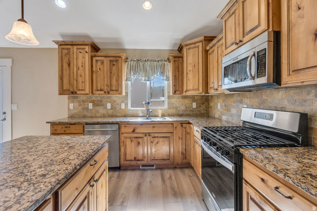 1517 S LAKE VIEW TERRACE RD