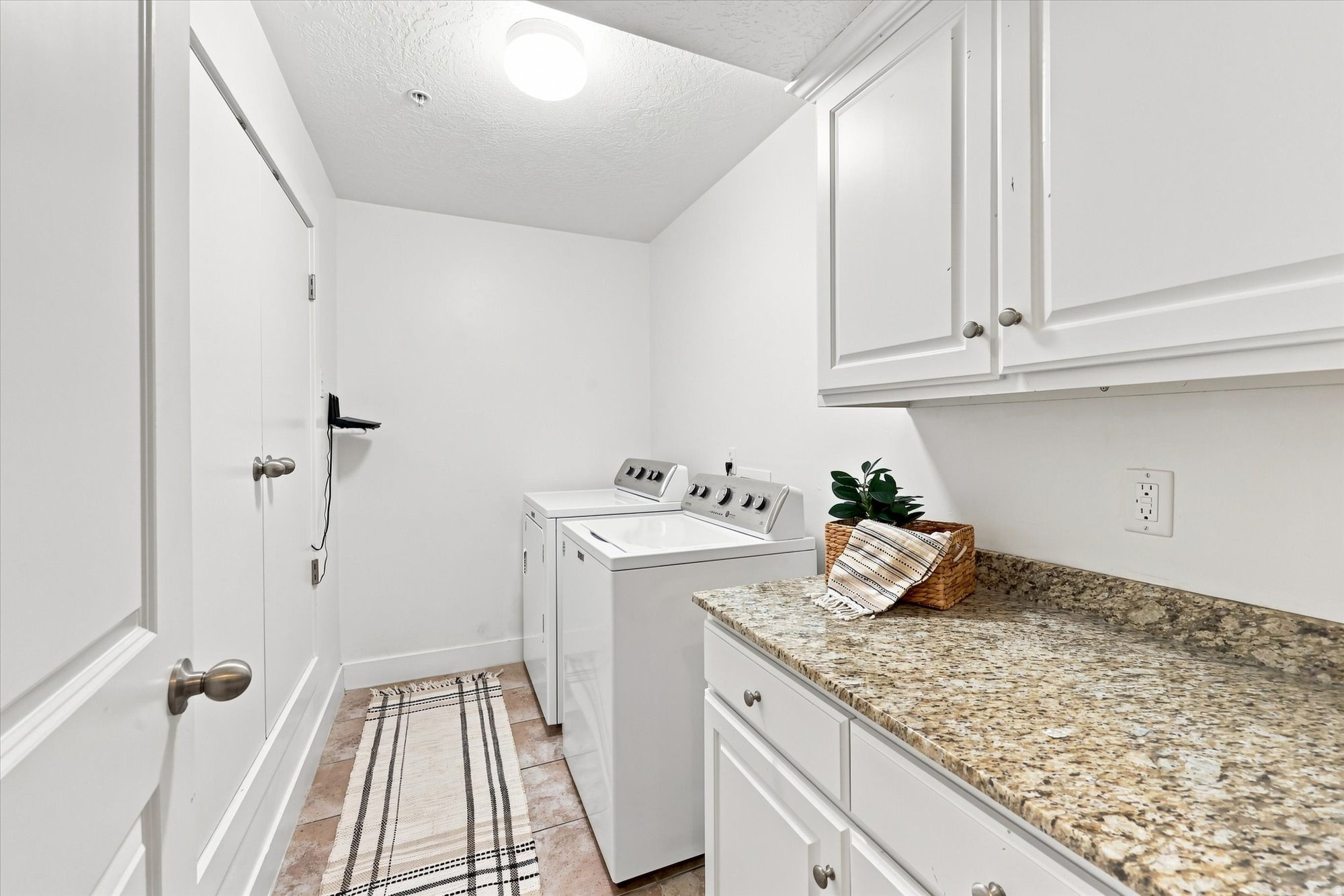 1045 S 1700 W #321