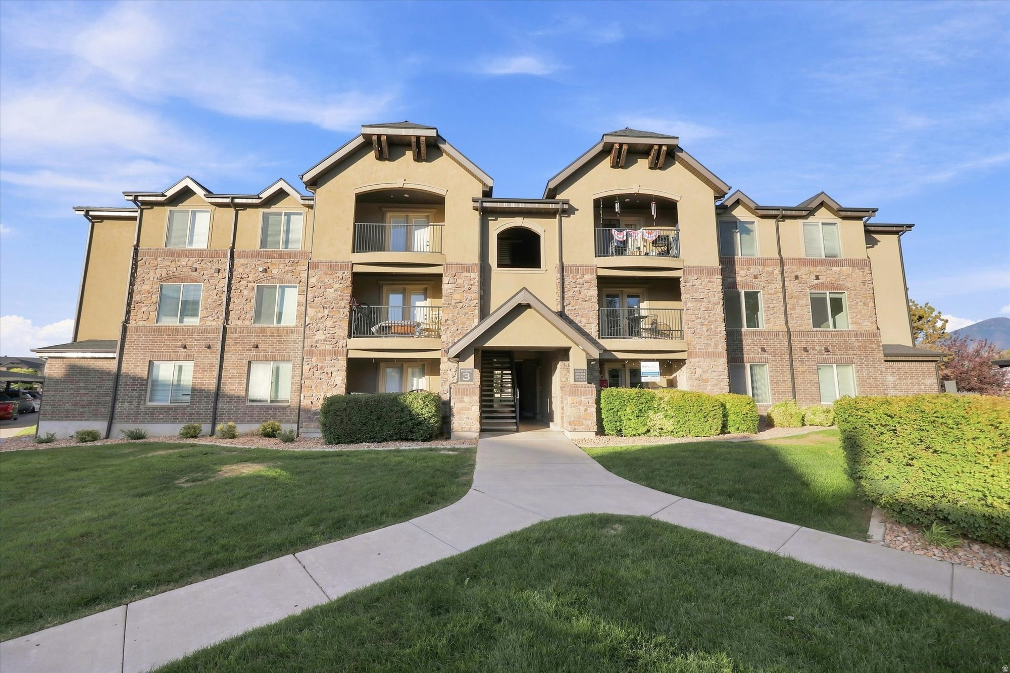 1045 S 1700 W #321