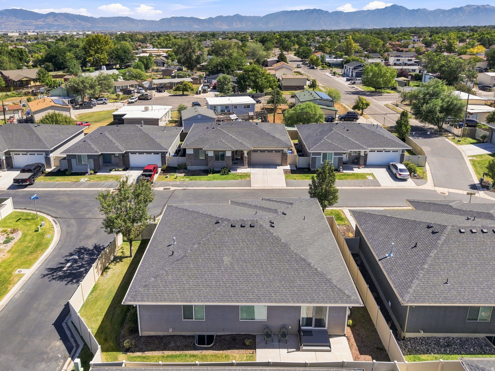3194 S WOODEN NICKEL LN