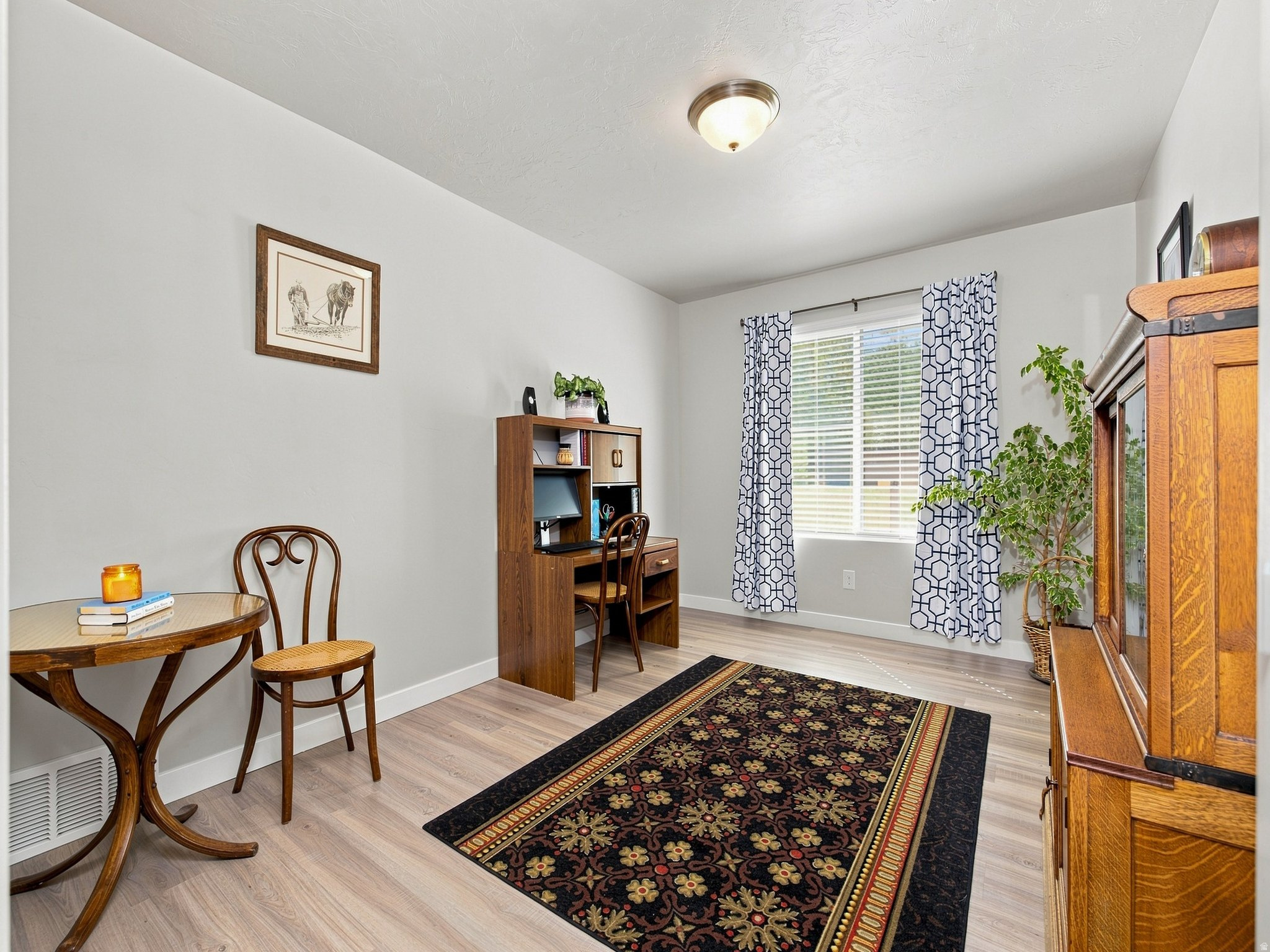 3194 S WOODEN NICKEL LN