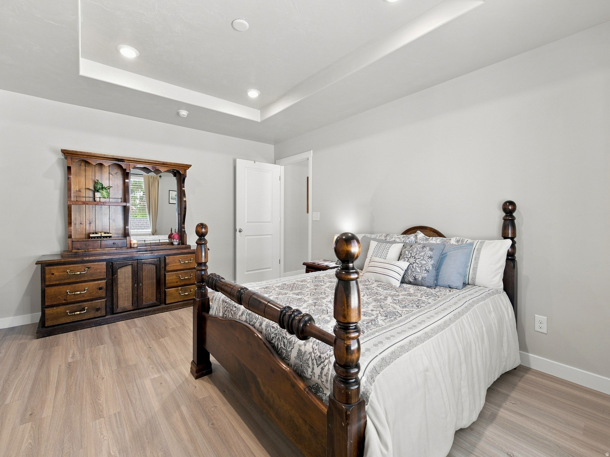 3194 S WOODEN NICKEL LN