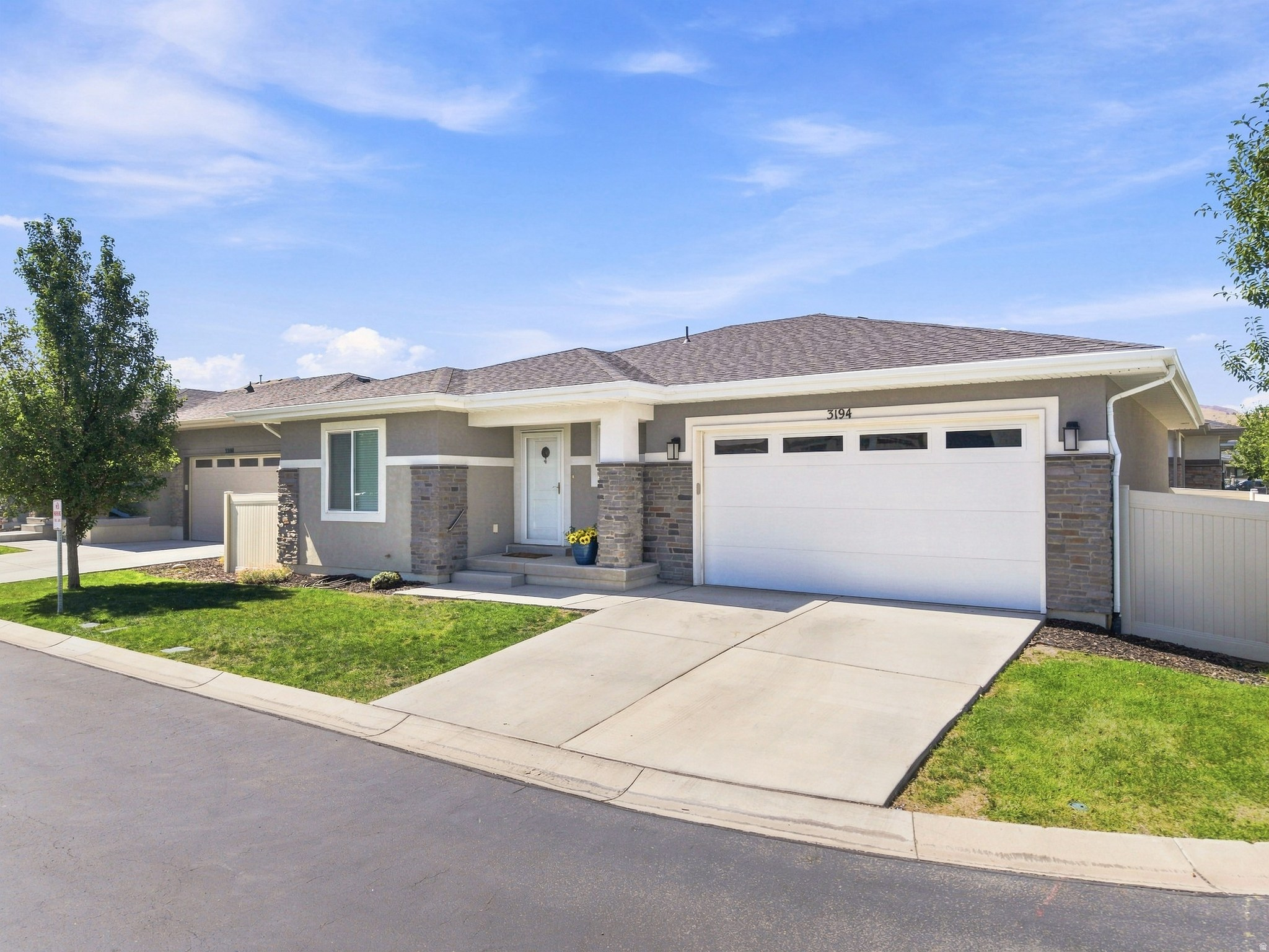 3194 S WOODEN NICKEL LN