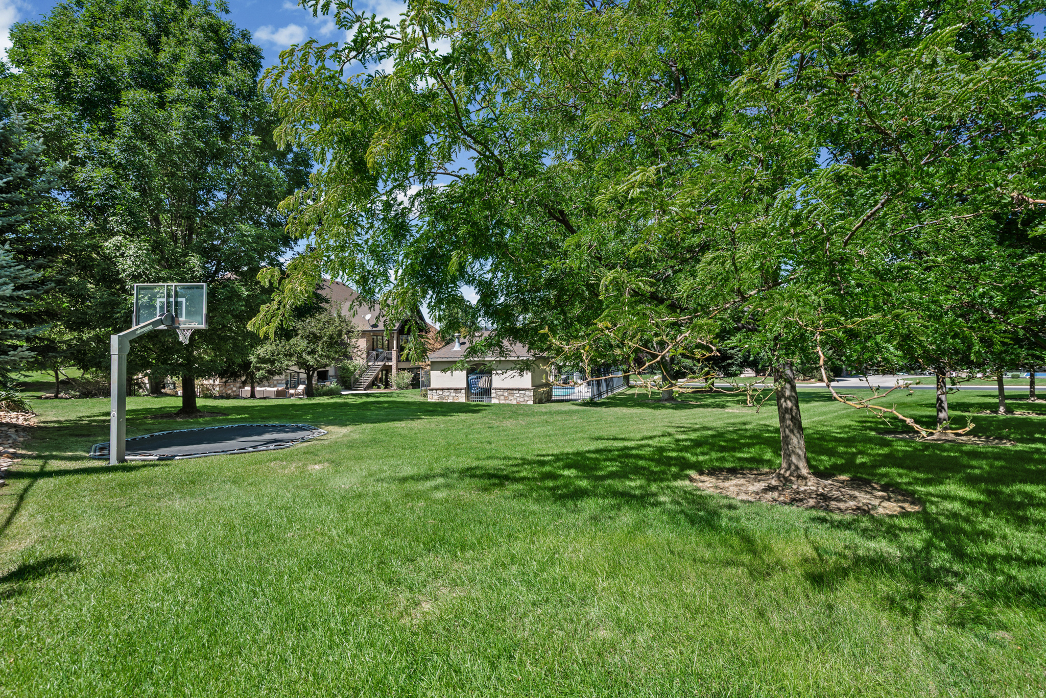 629 S PHEASANT RIDGE CT
