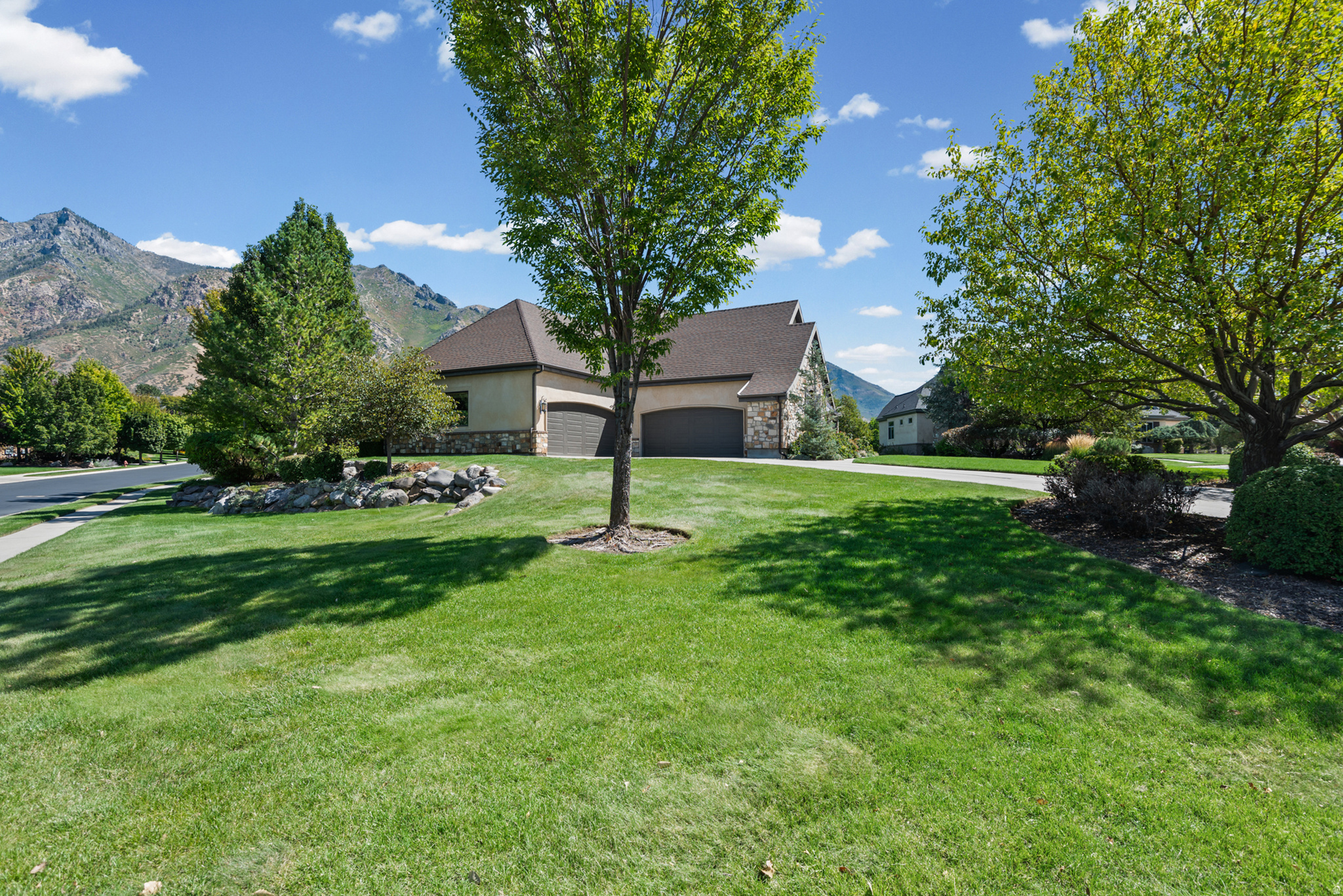 629 S PHEASANT RIDGE CT