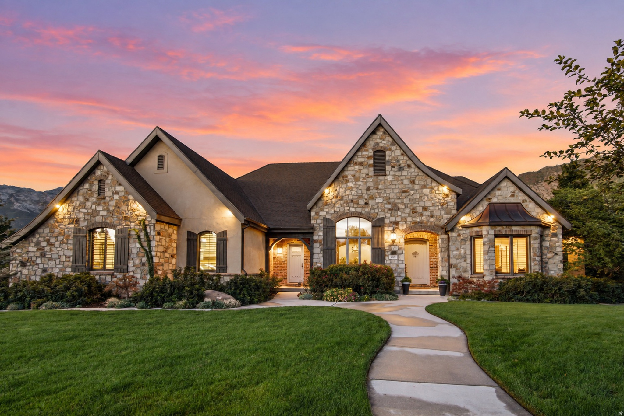 629 S PHEASANT RIDGE CT