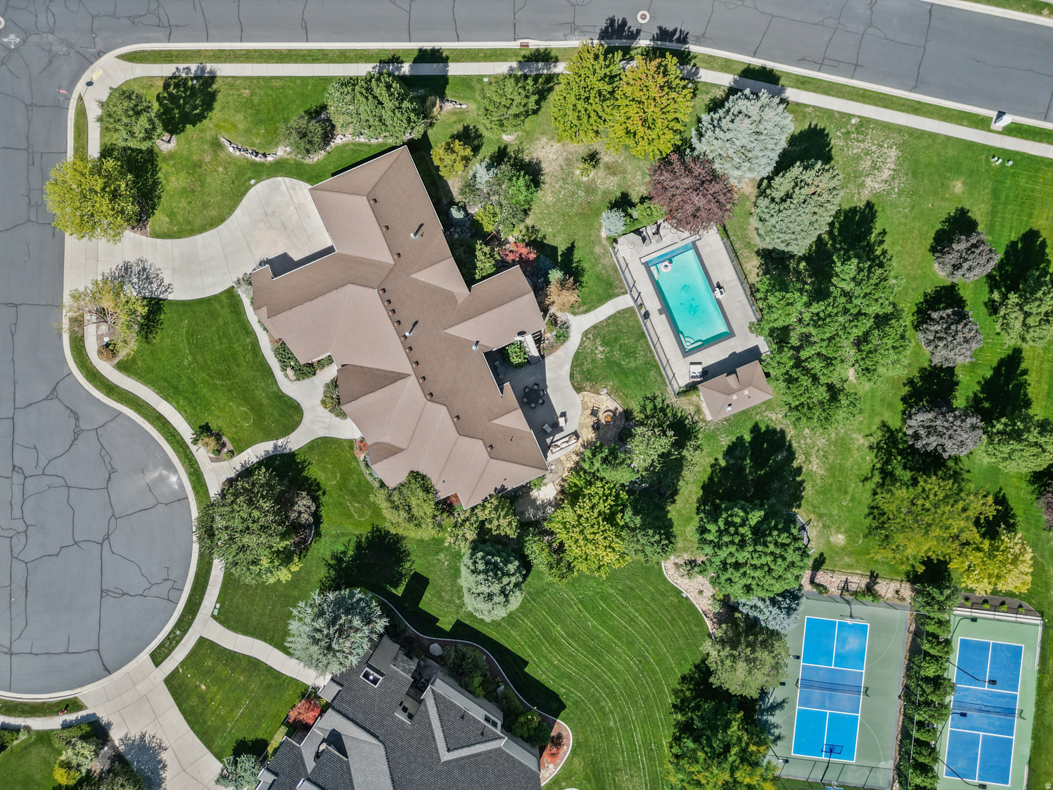 629 S PHEASANT RIDGE CT