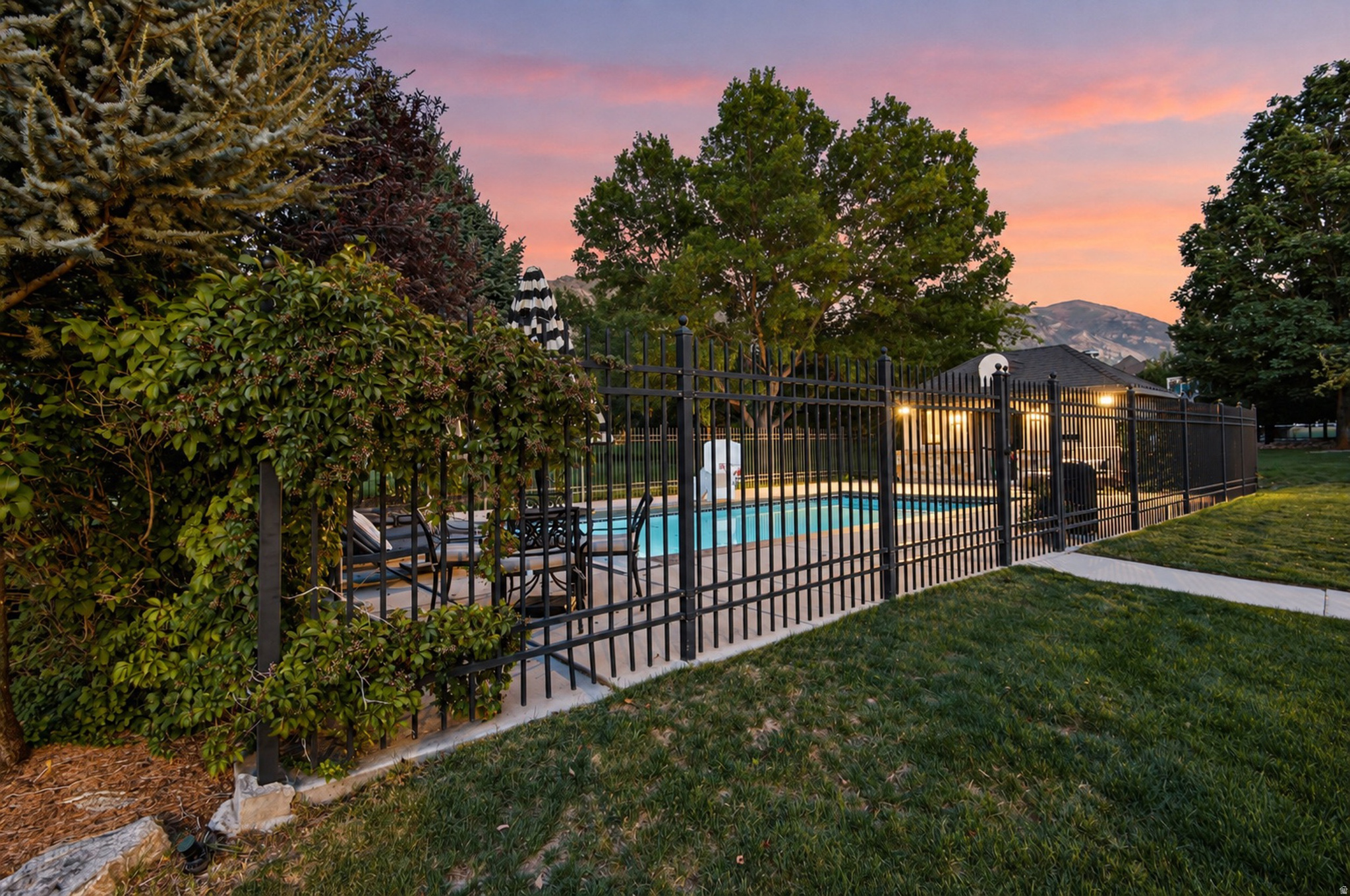 629 S PHEASANT RIDGE CT
