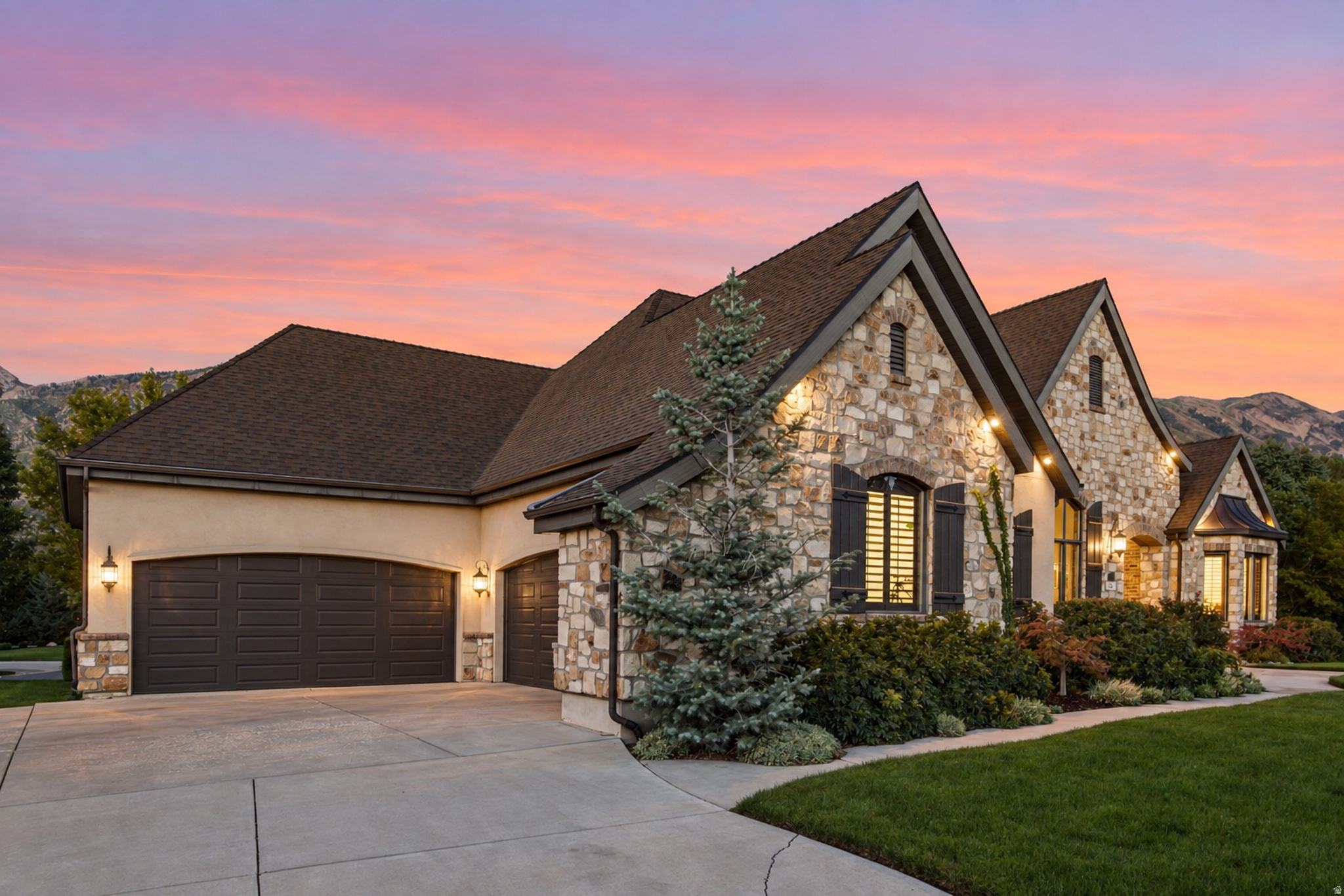 629 S PHEASANT RIDGE CT