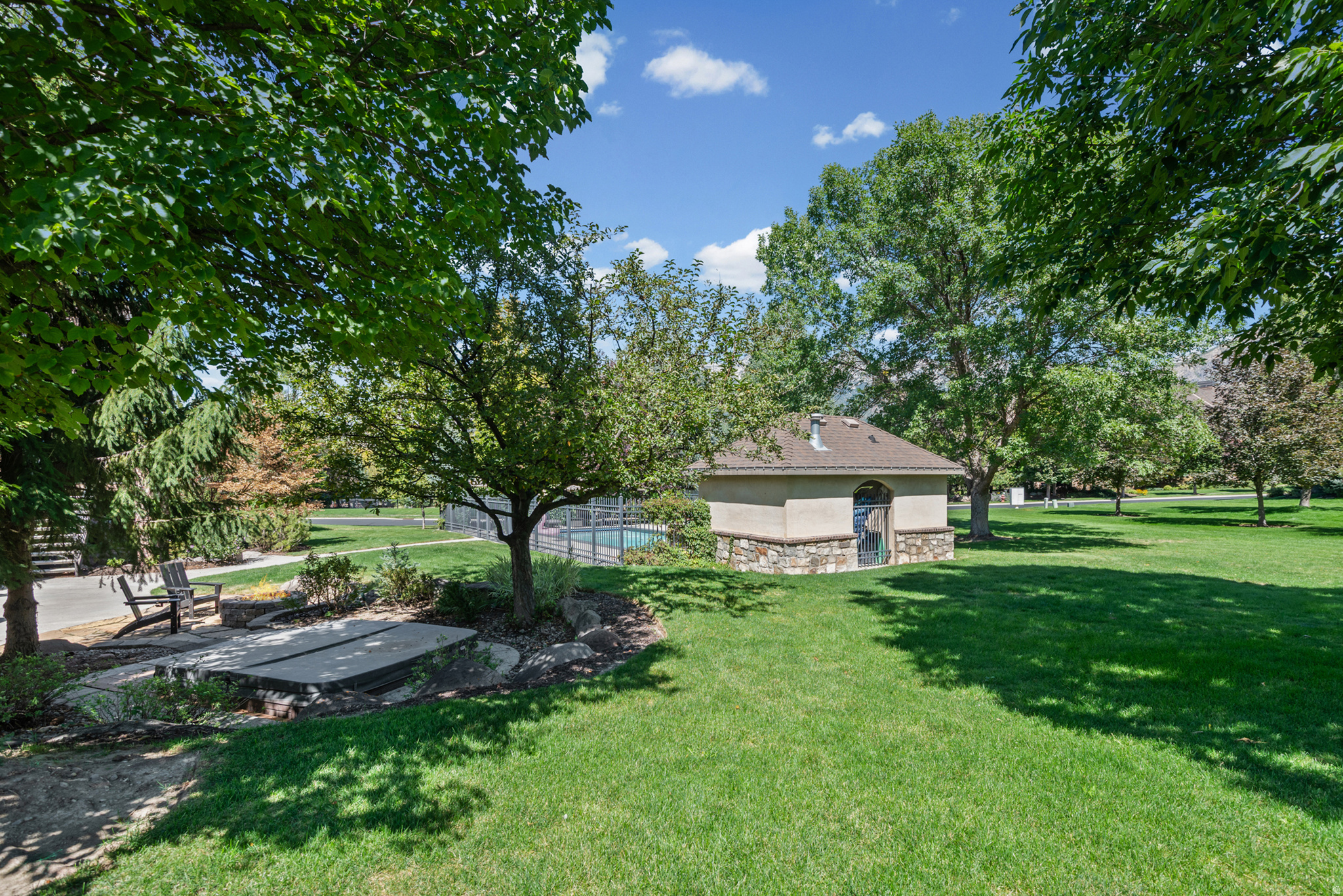 629 S PHEASANT RIDGE CT