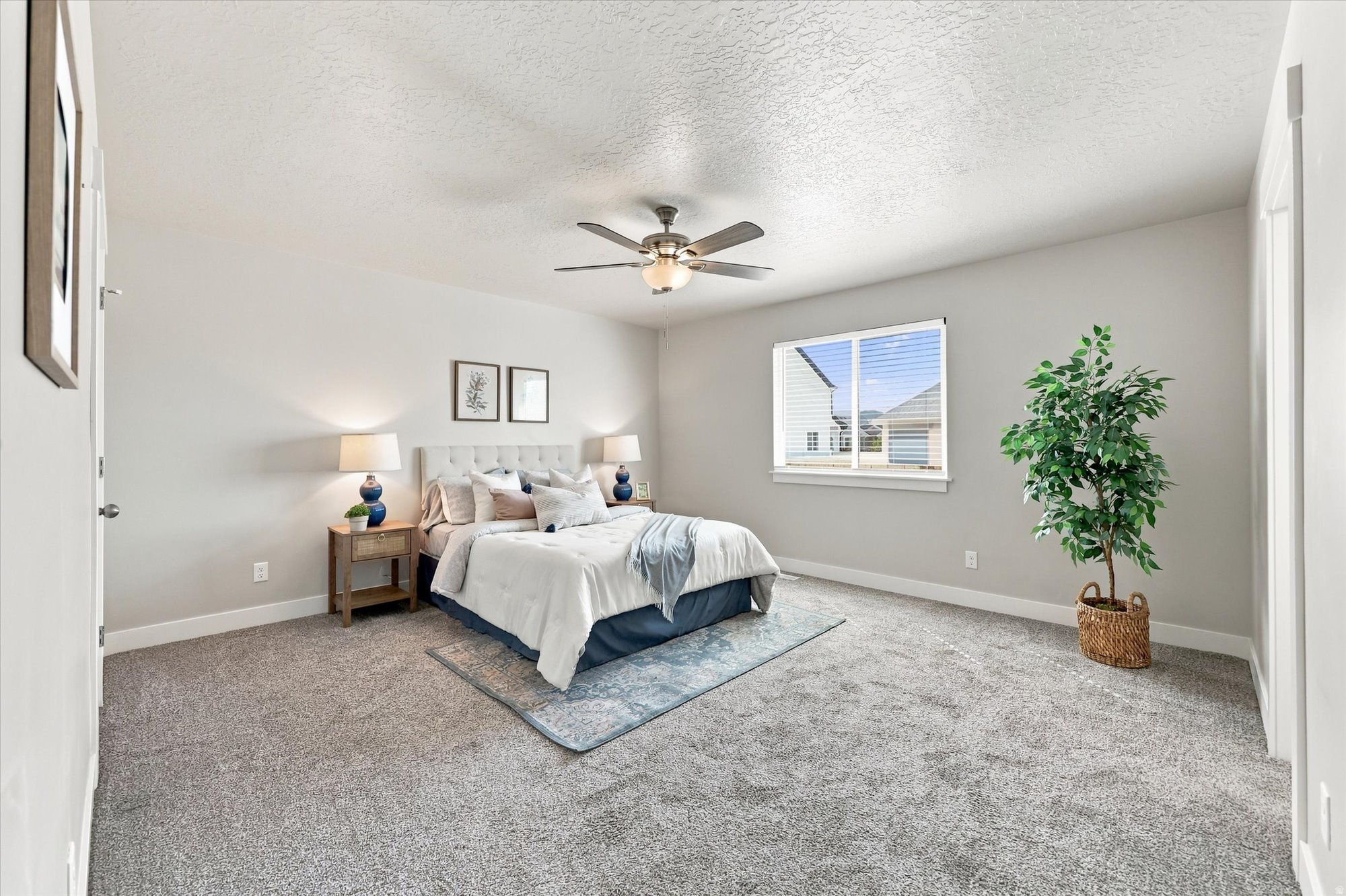 2276 E BOXWOOD LN