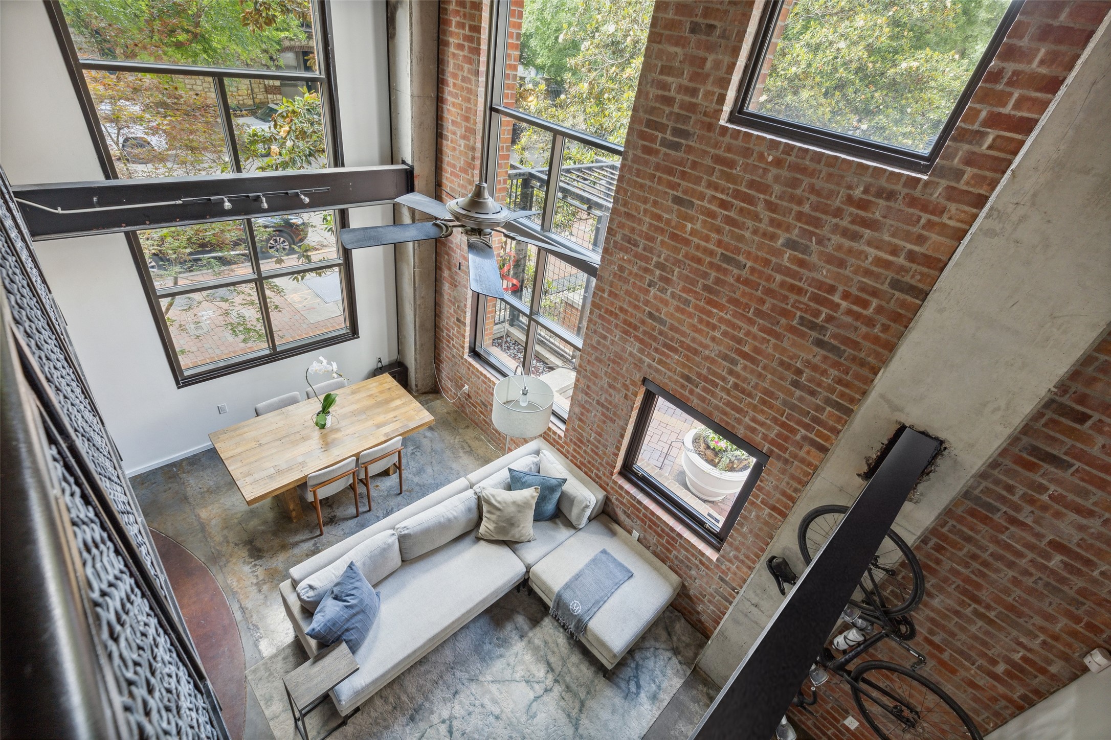 3110 Thomas Avenue Unit: 140