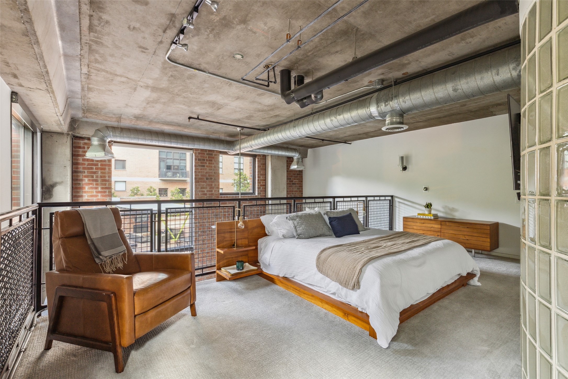 3110 Thomas Avenue Unit: 140
