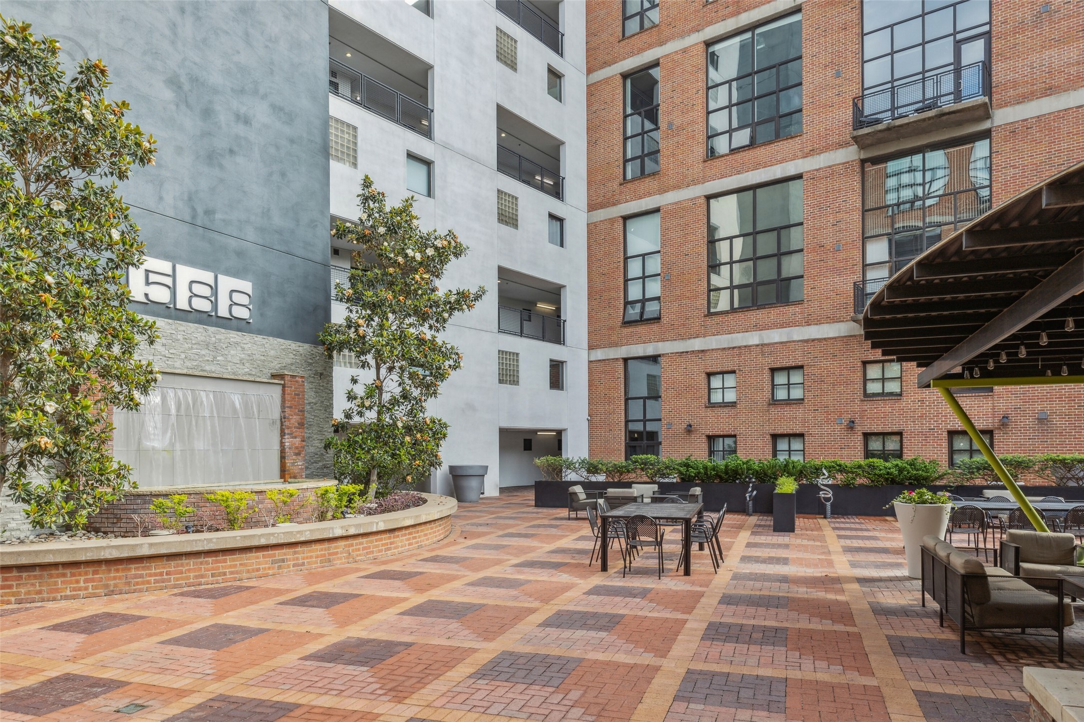 3110 Thomas Avenue Unit: 140