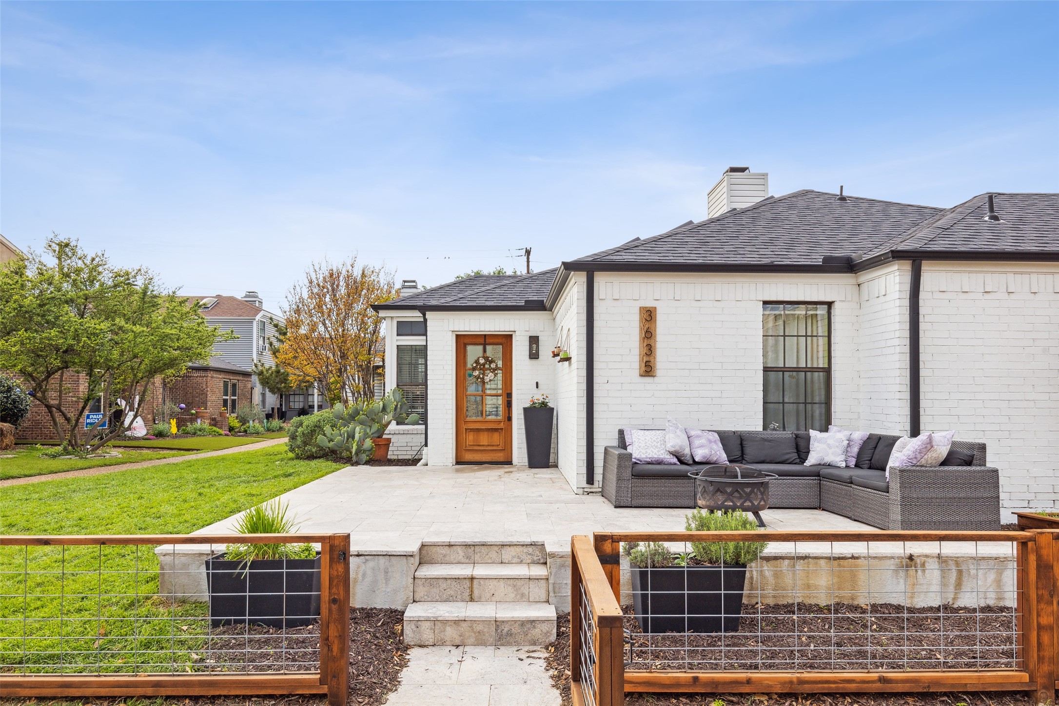 3635 Bryan Street
