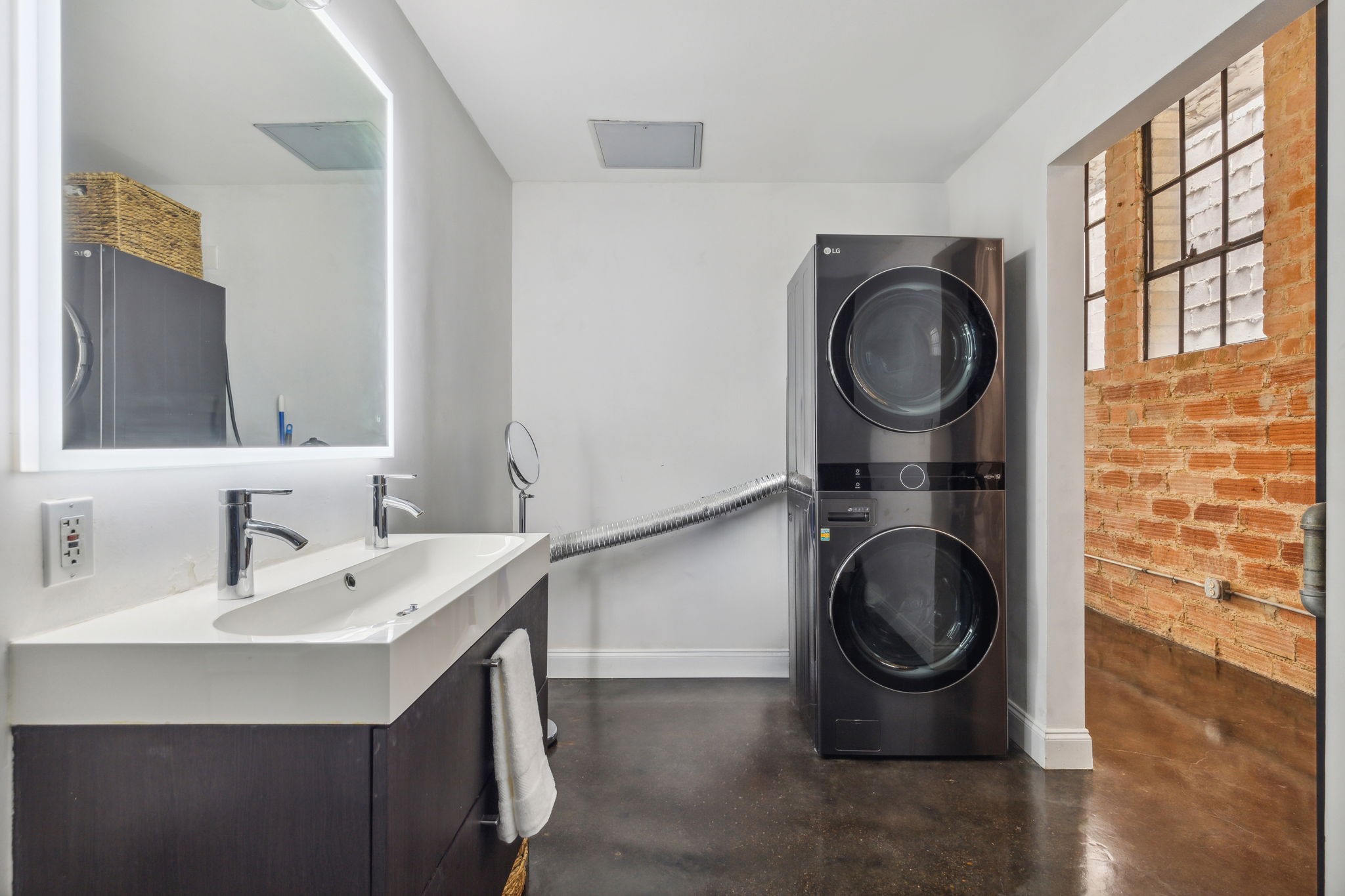 1122 Jackson Street 1020