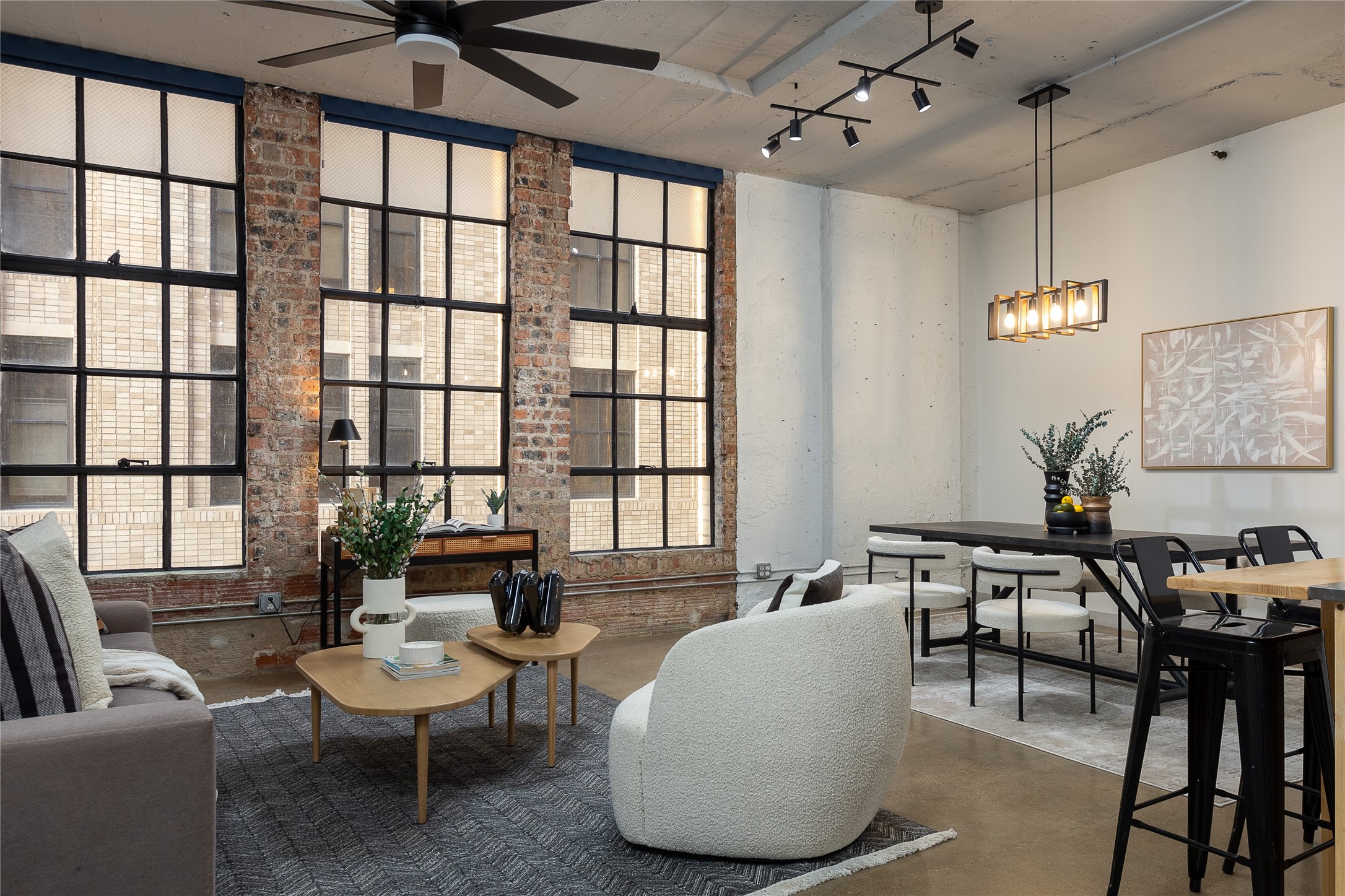 1122 Jackson Street 215