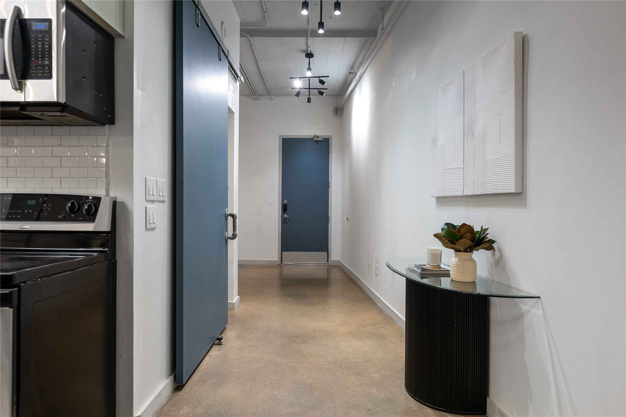 1122 Jackson Street 215