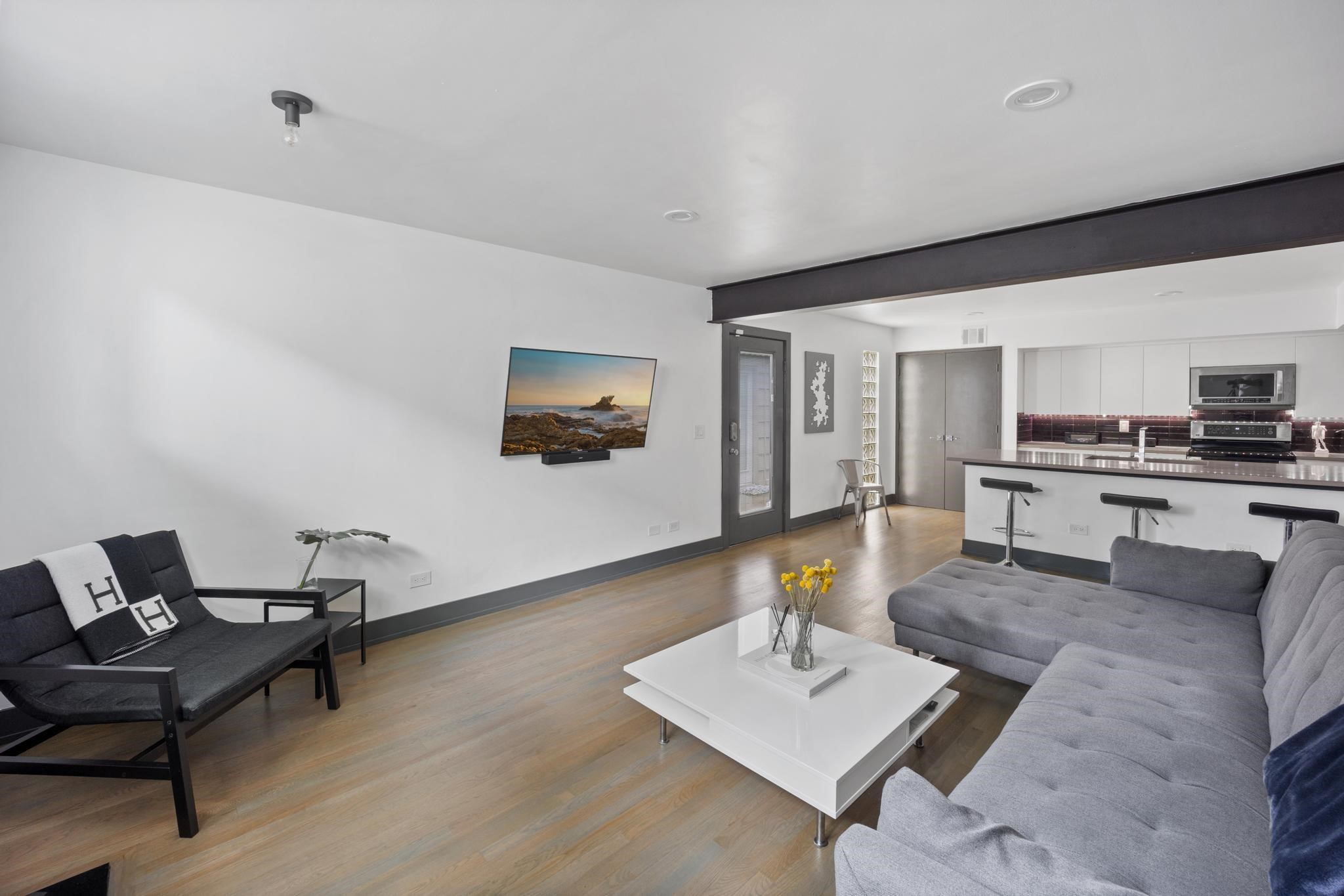 4134 Travis Street 11