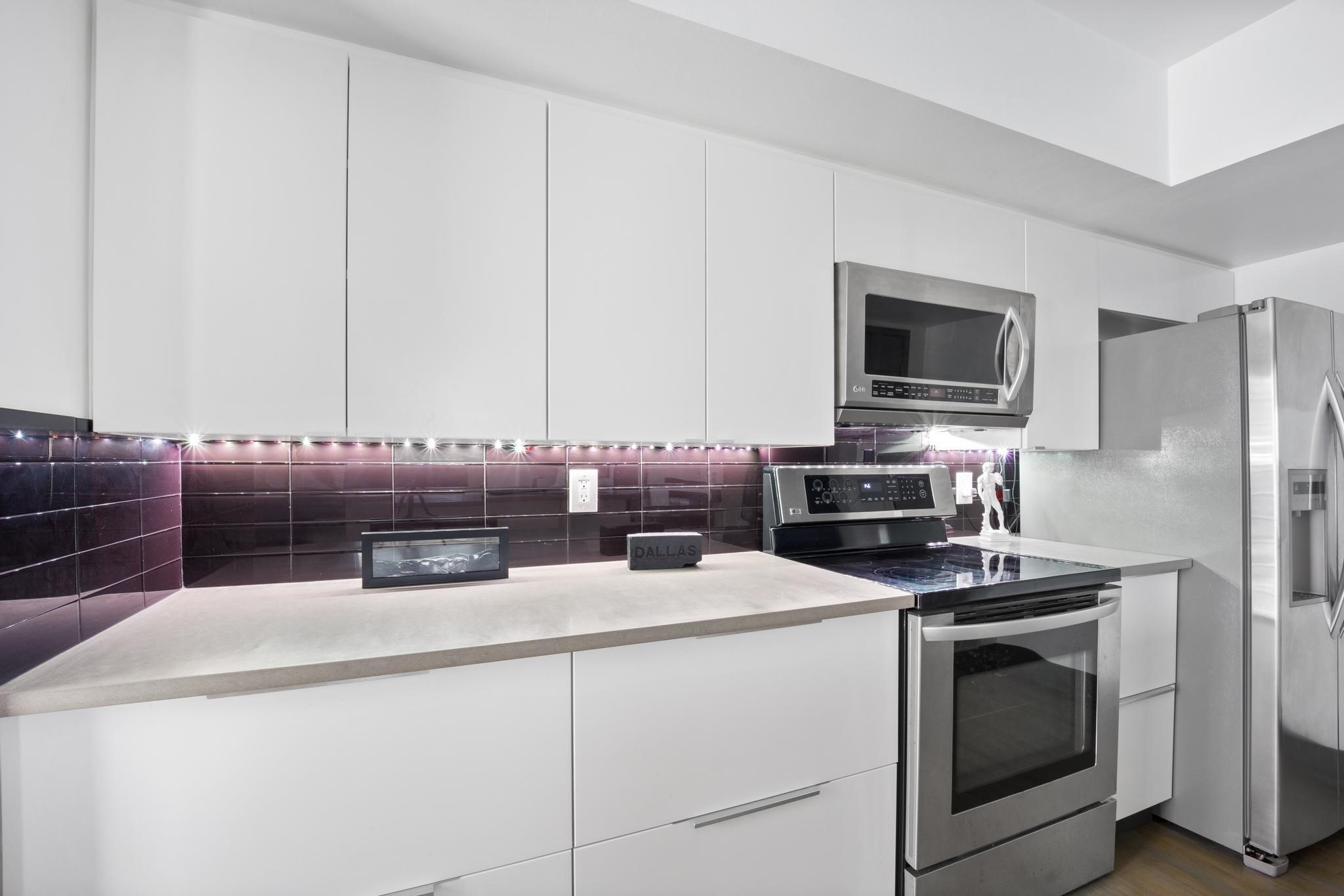 4134 Travis Street 11