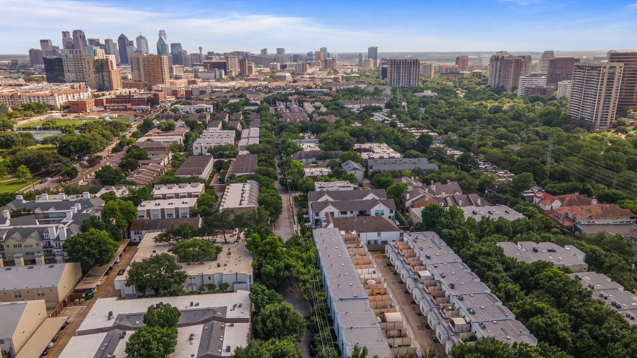4134 Travis Street 11