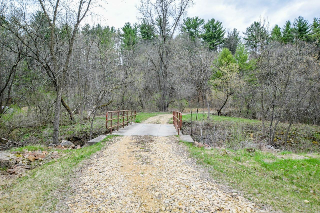 L13 W Redstone Drive