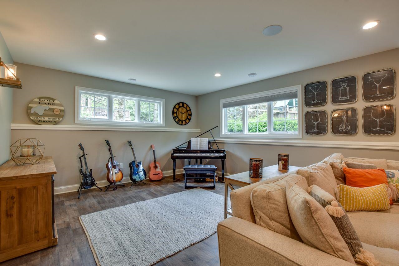 9002 Aspen Grove Lane