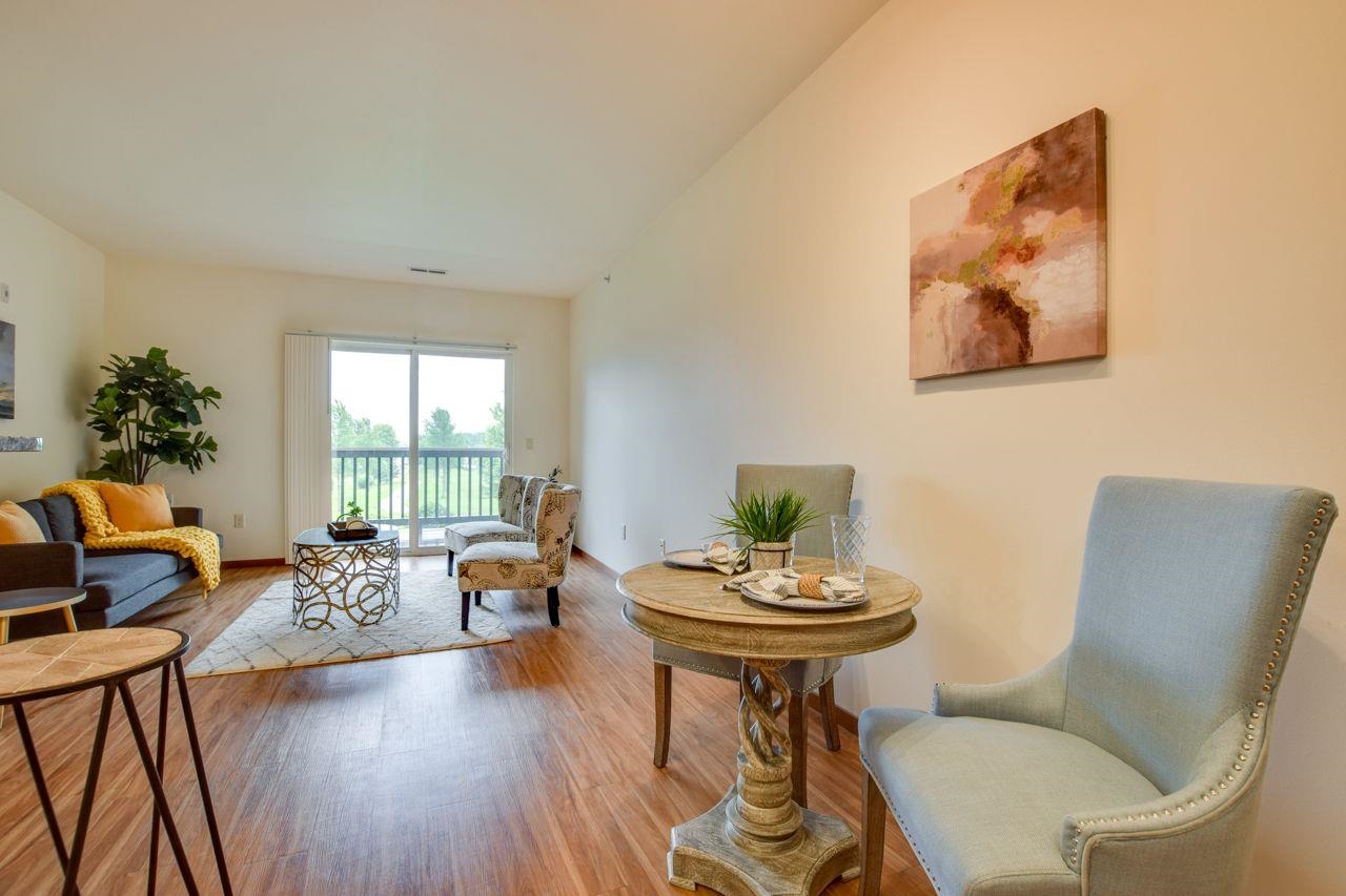 5194 Sassafras Drive 203