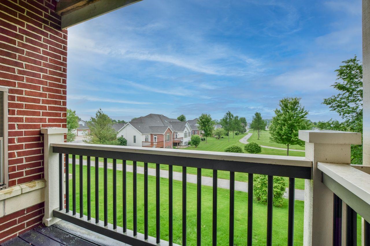 5194 Sassafras Drive 203