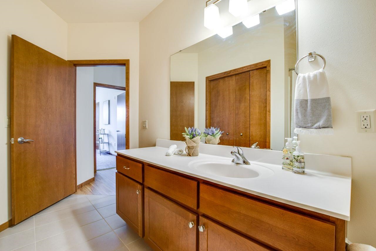 5194 Sassafras Drive 203