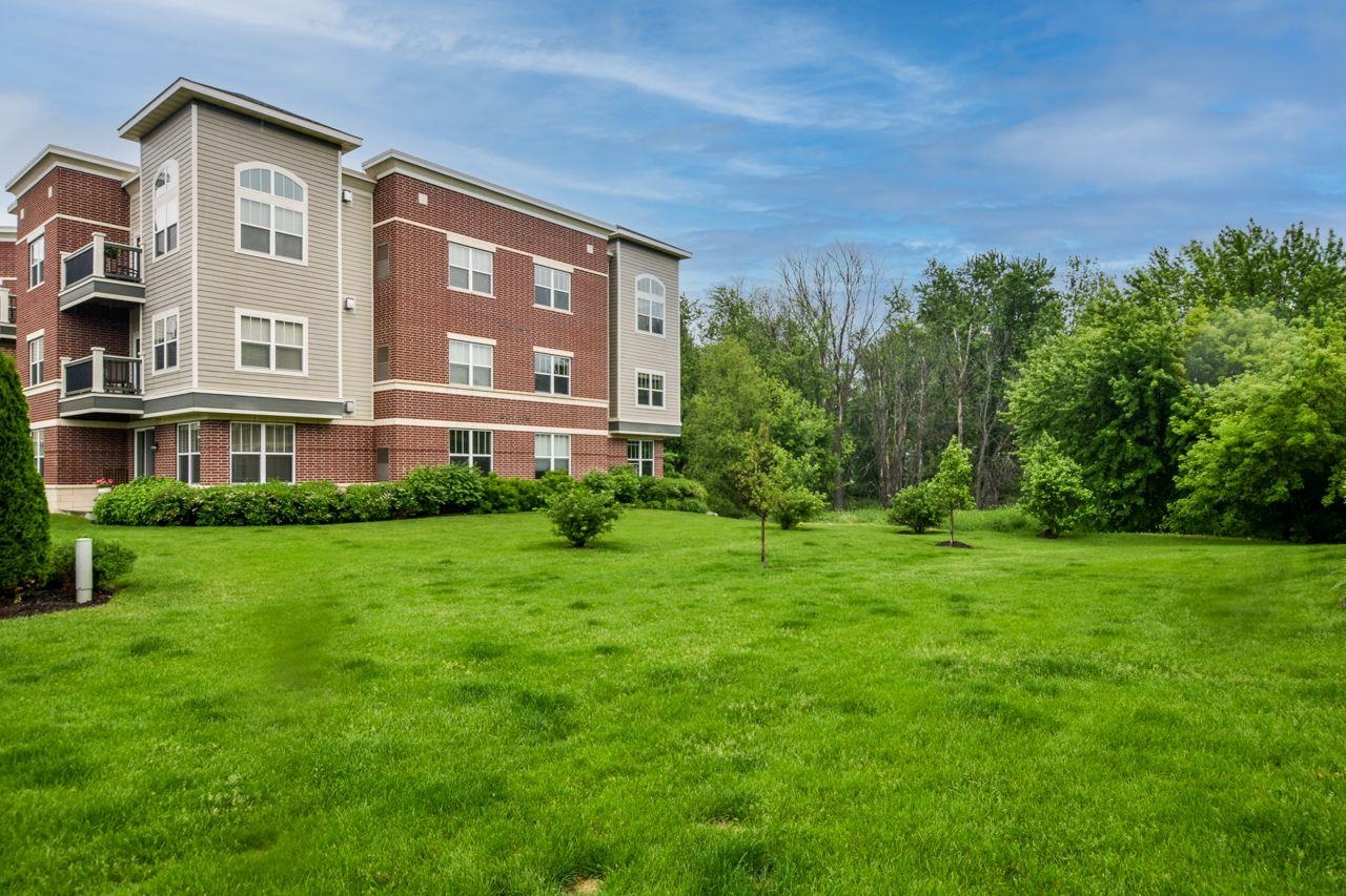 5194 Sassafras Drive 203