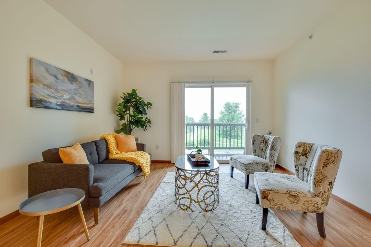 5194 Sassafras Drive 203