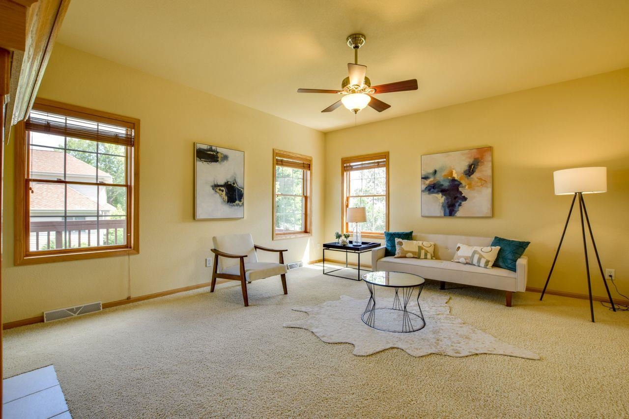 10 Greystone Circle
