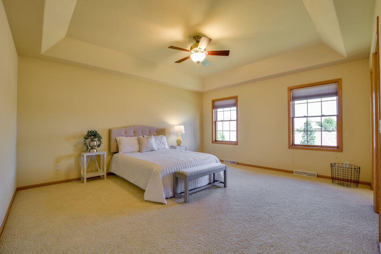 10 Greystone Circle