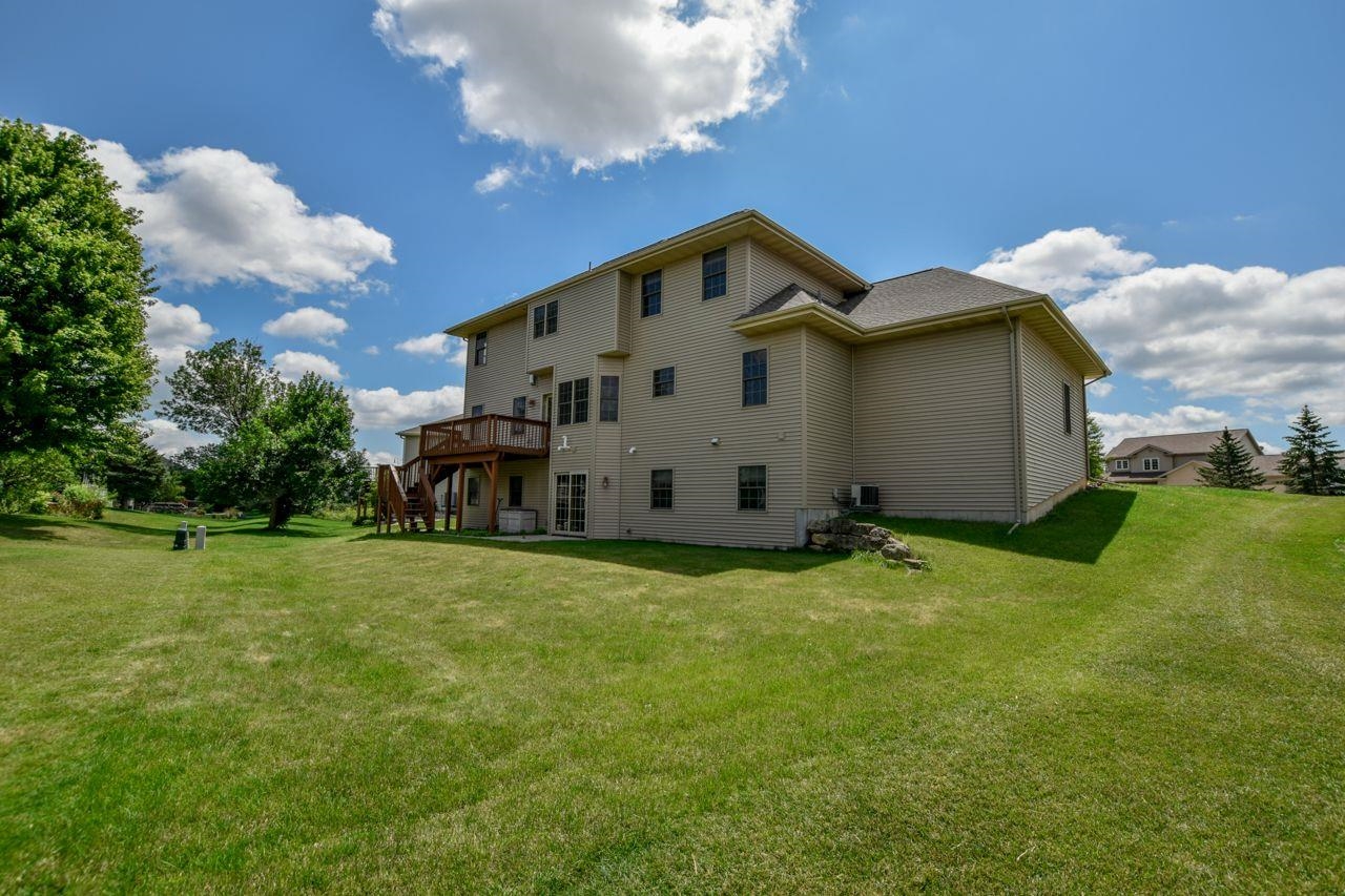 10 Greystone Circle
