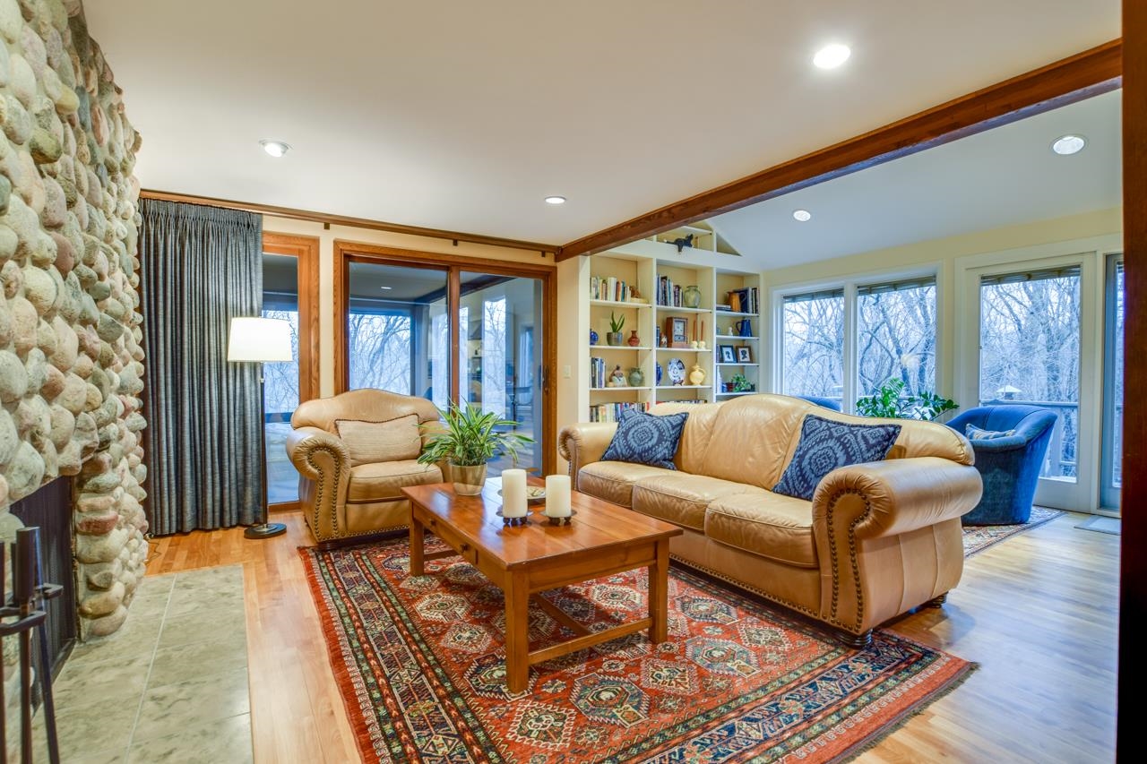 4923 Foxfire Trail
